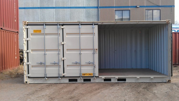 Open-side+20'+with+right+doors+open+and+folded+over+to+side+of+container.jpg