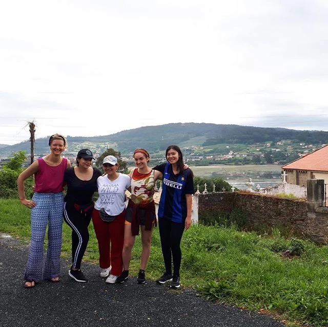 Last month our Kristina brought Alaa, Thirza, Sarah and Nyima to Spain where a group of 25 youngsters from #France, #Italy, #Spain, #Greece and The #Netherlands participated in the youth exchange #CROSSINGborders and embarked on a special #journey to