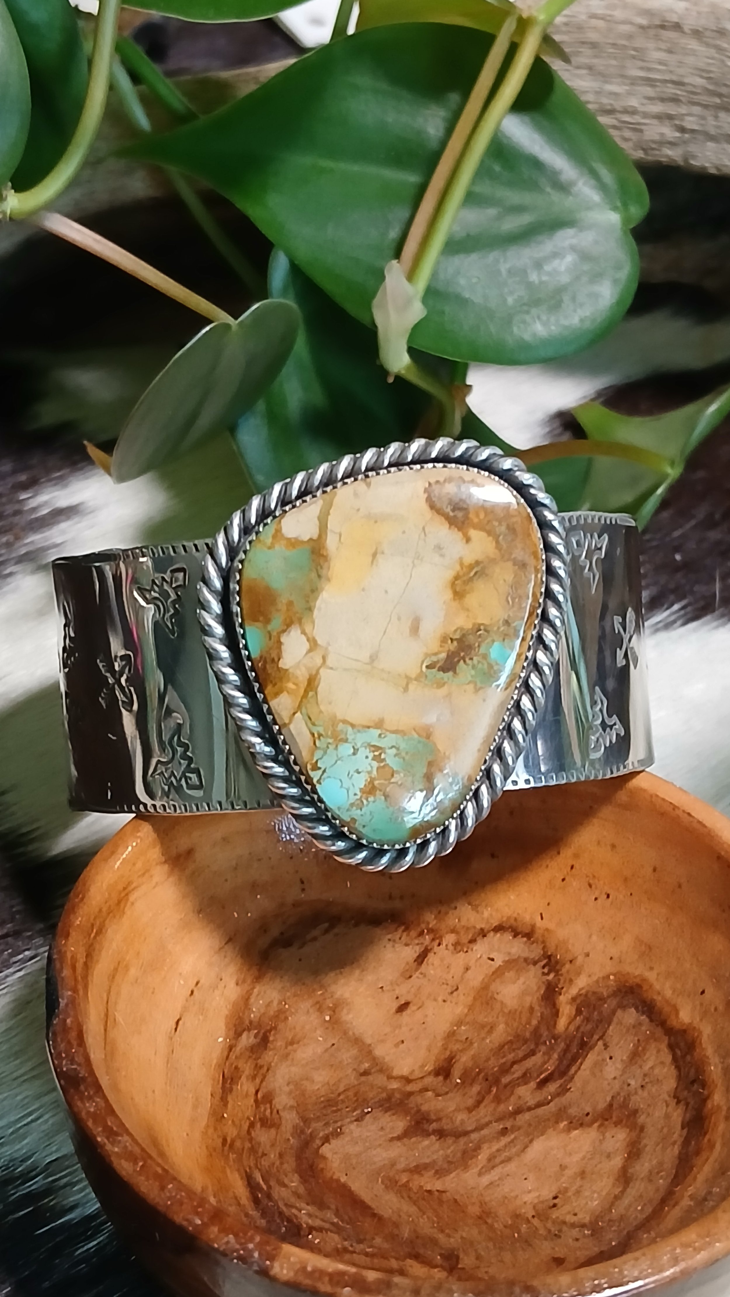 Beautiful Royston Turquoise and Sterling Bracelet