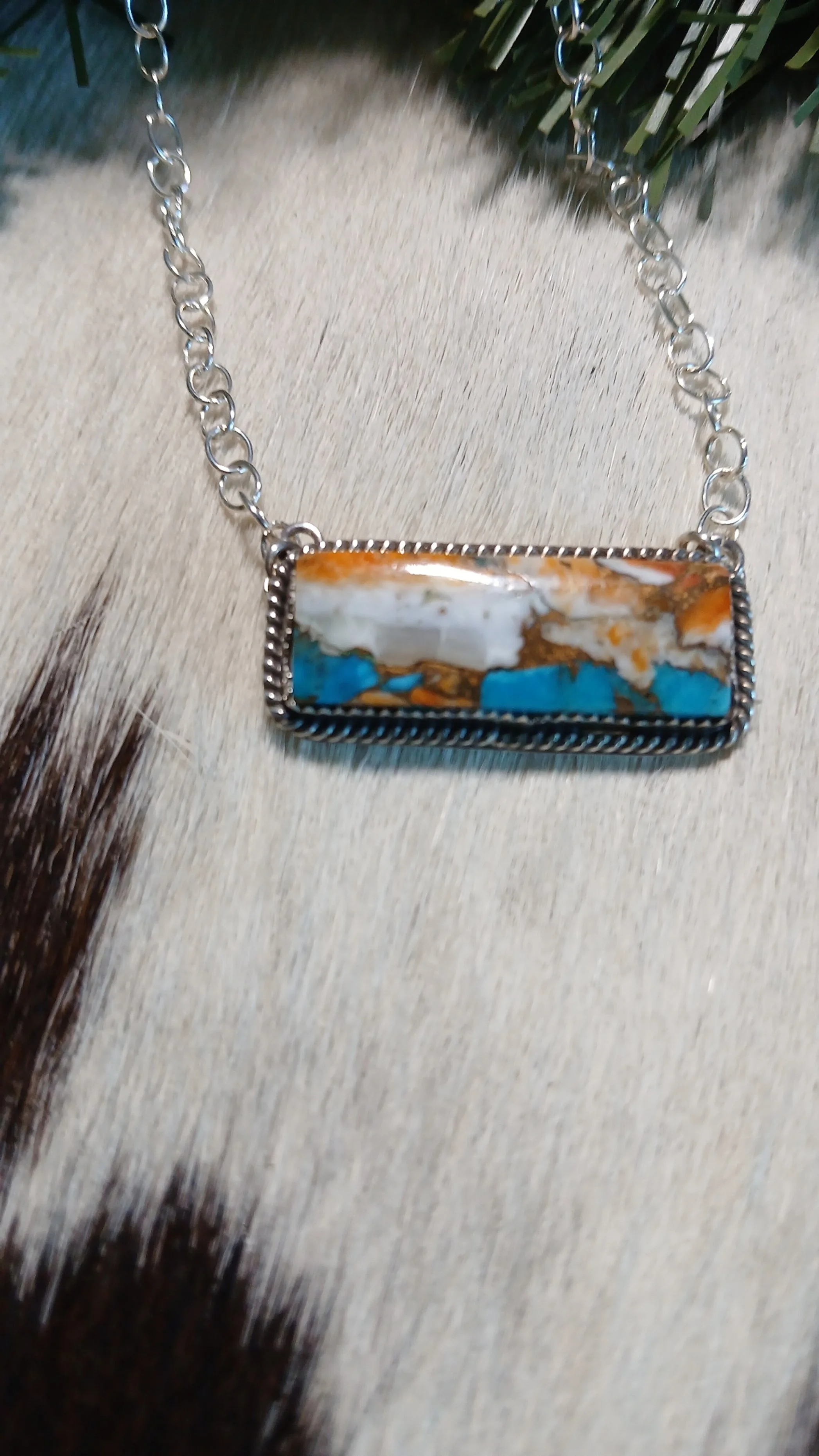 Pretty Orange Spiny Bar Necklace