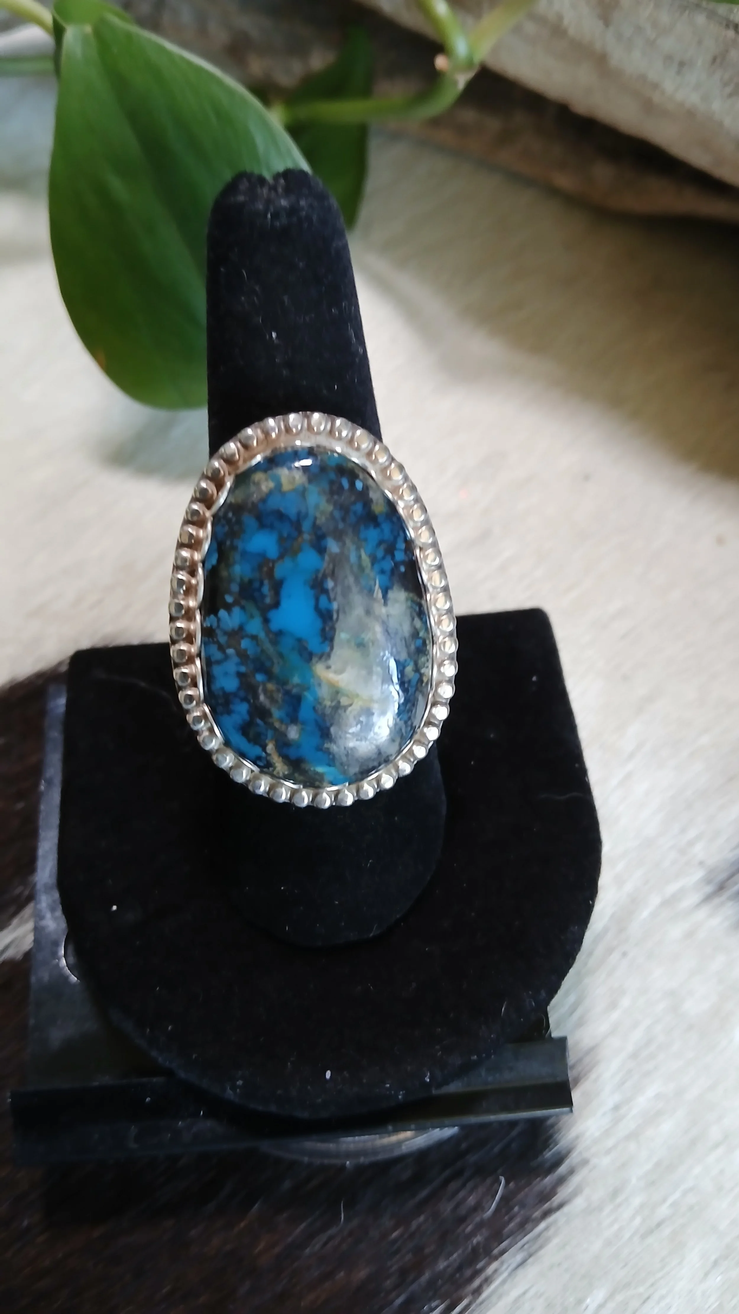A Pretty Cloud Mountain and Sterling Ring - Size 9