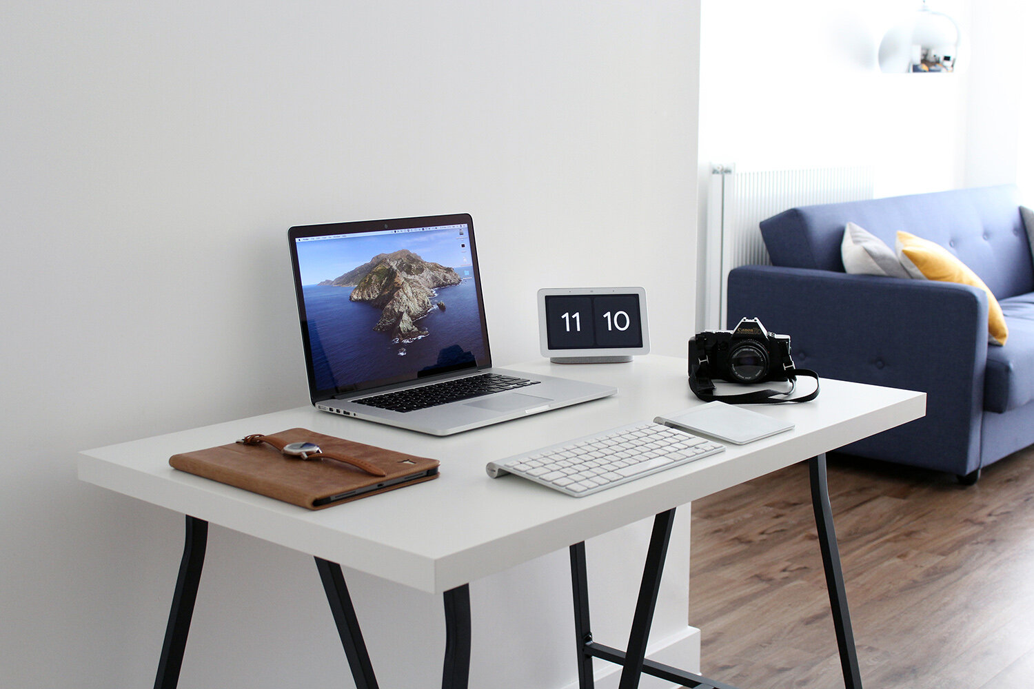 ikea linnmon lerberg minimalist desk in living room
