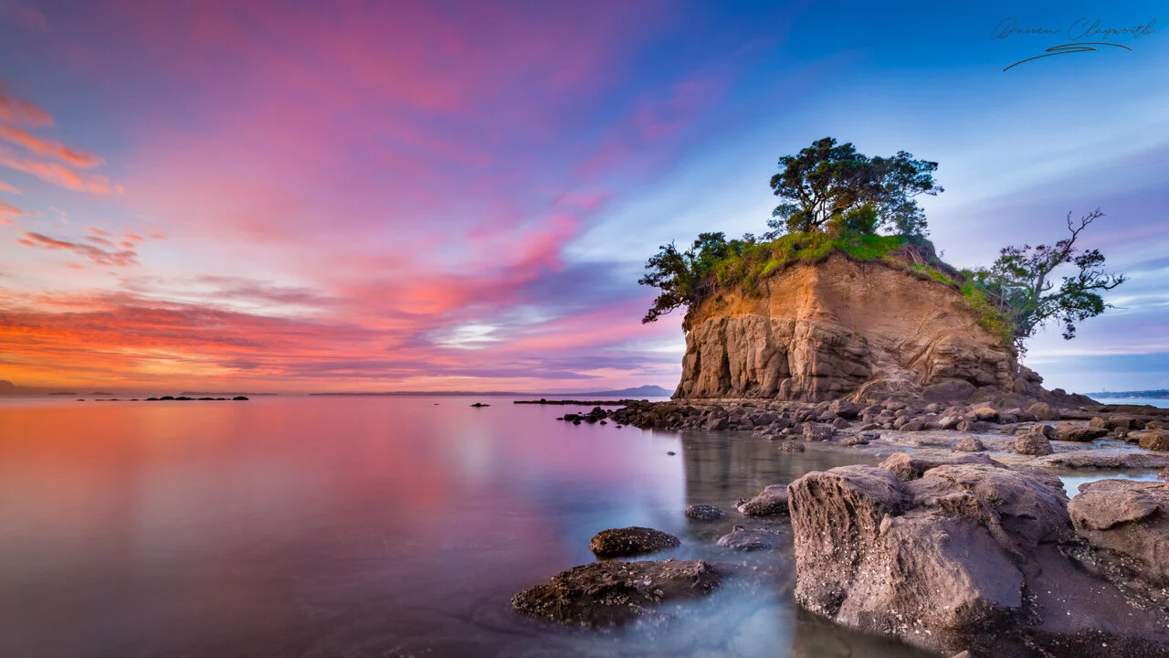 Waiake Bay 4892 16-9 low res.jpg