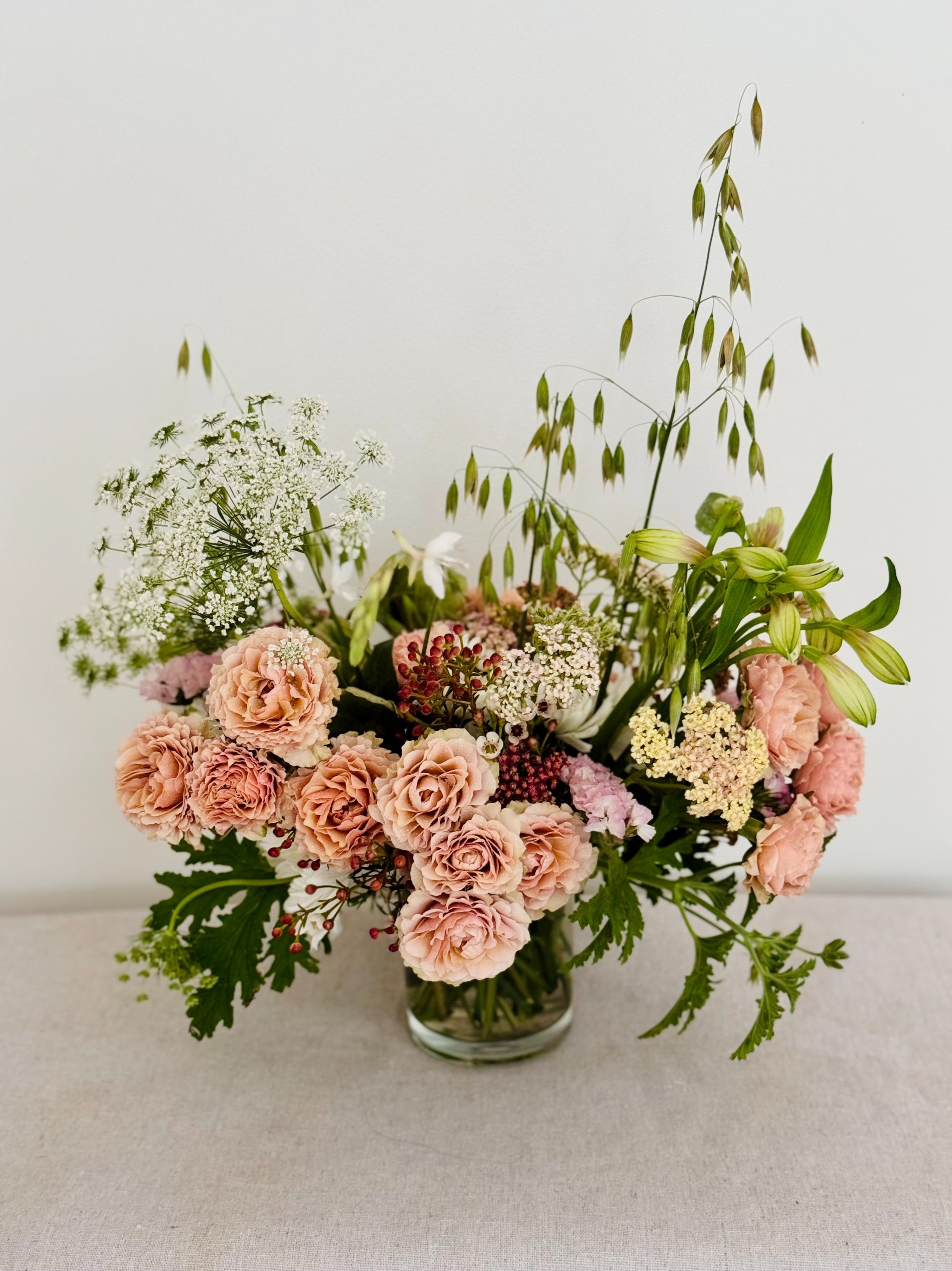 Garden+in+a+Vase+with+dusty+pink+spray+roses.jpg