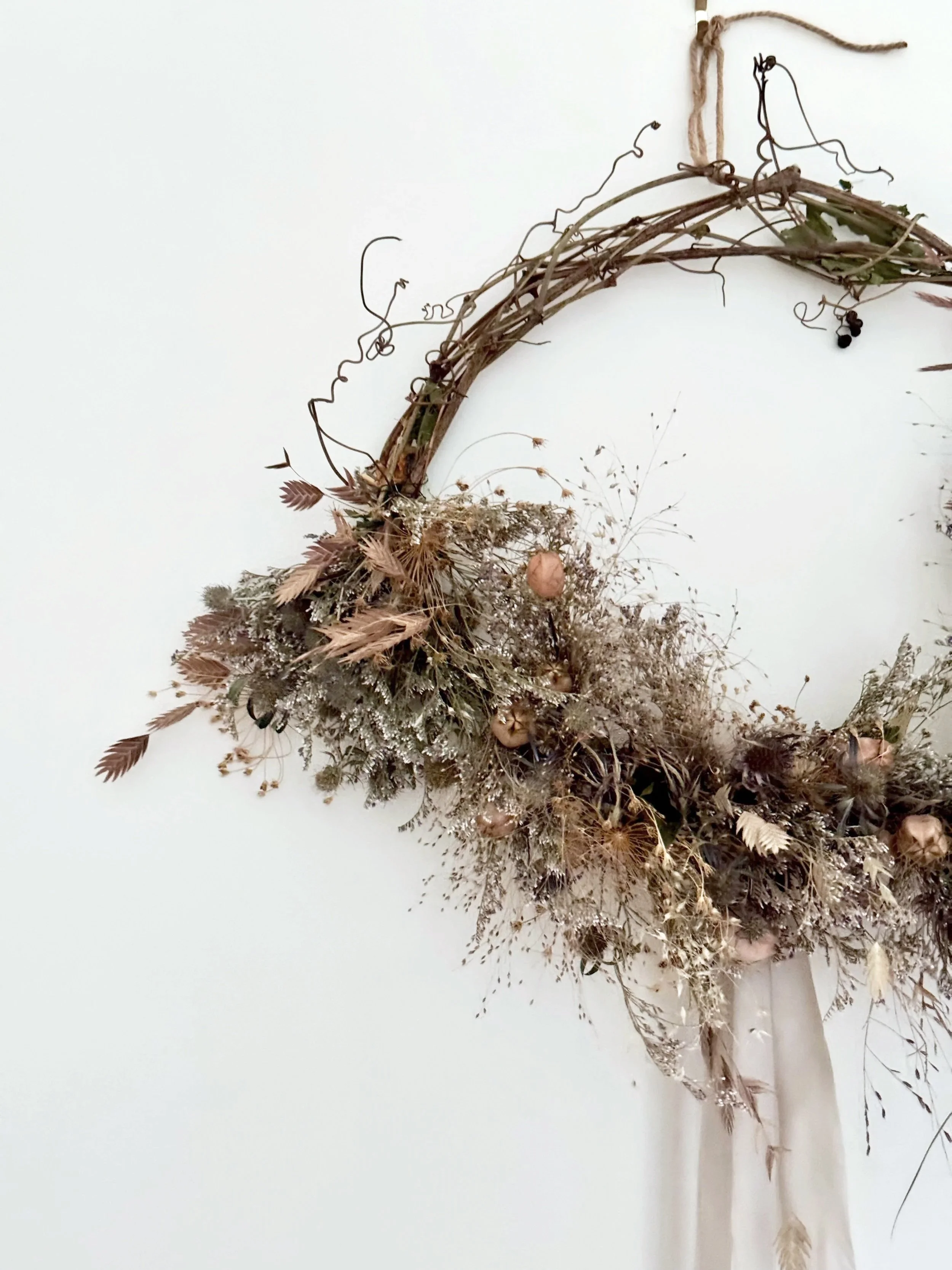Wreath+No+2+with+limonium+nigella+oats+with+grey+silk+ribbon.jpg
