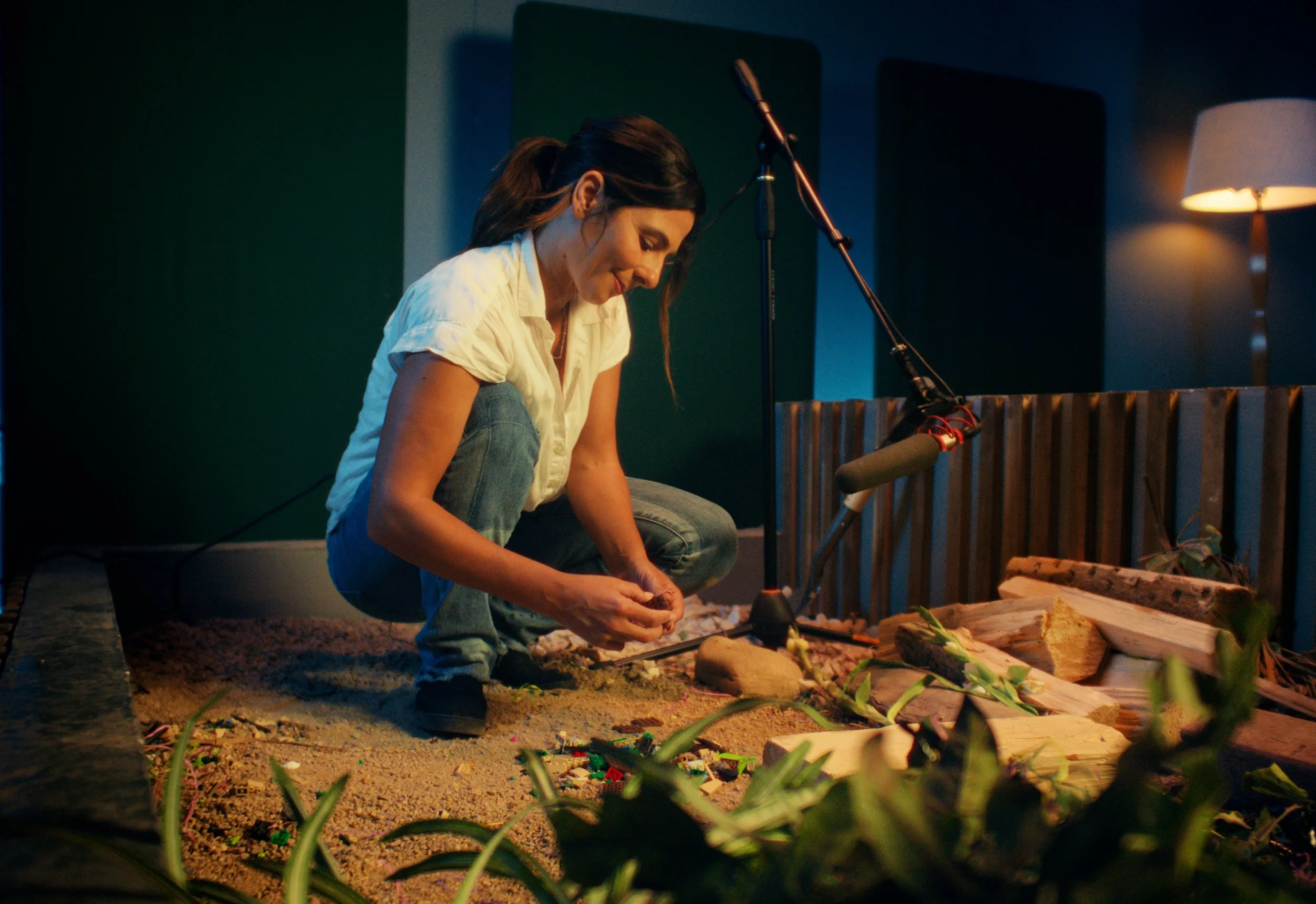 LEGO DC FINAL CONFORM.00_00_54_21.Still022.jpg