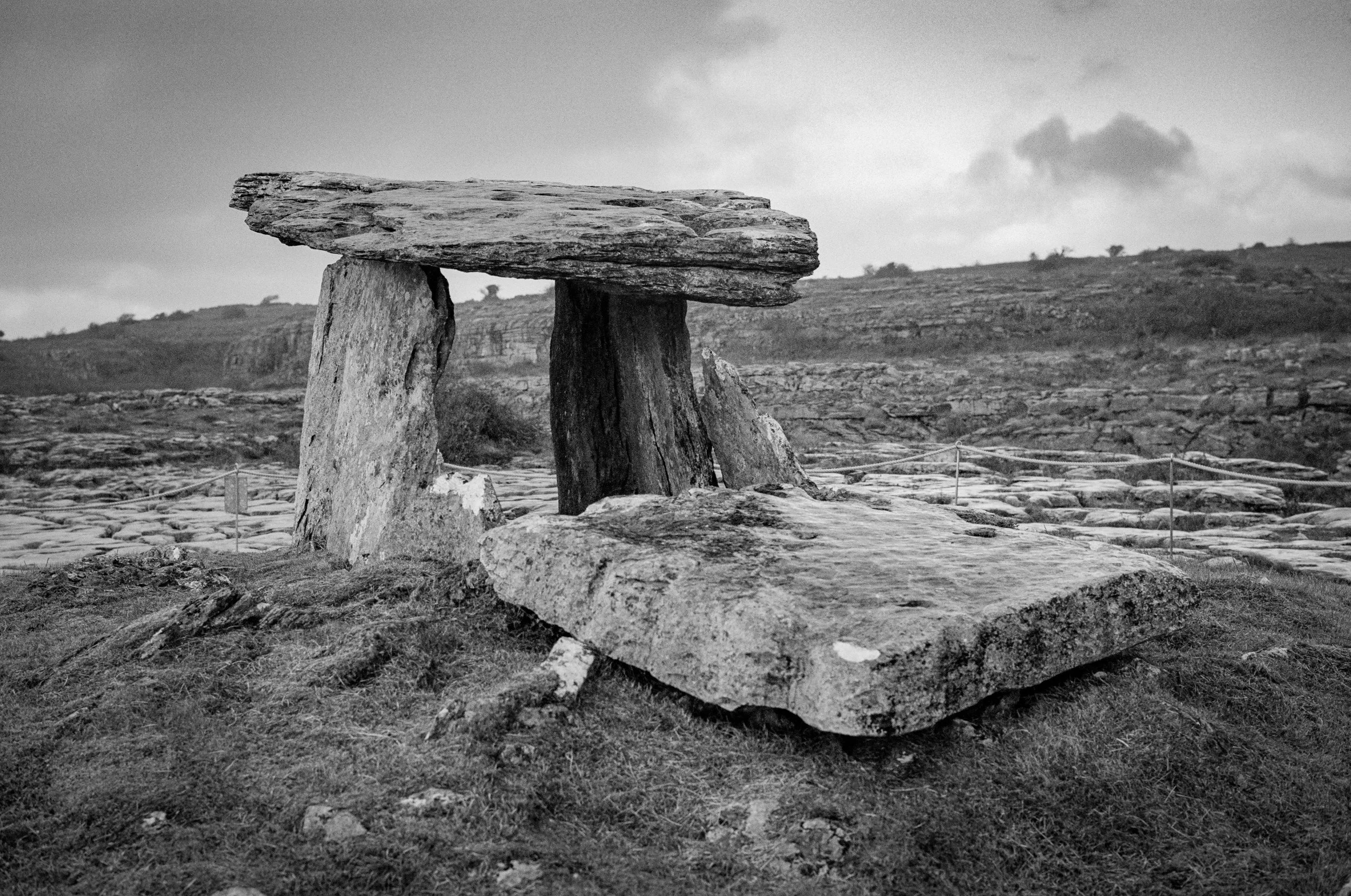 Poll na Brón dolmen