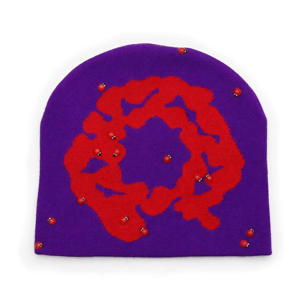 EMBELLISHED LOGO BEANIIE (LADYBUG)