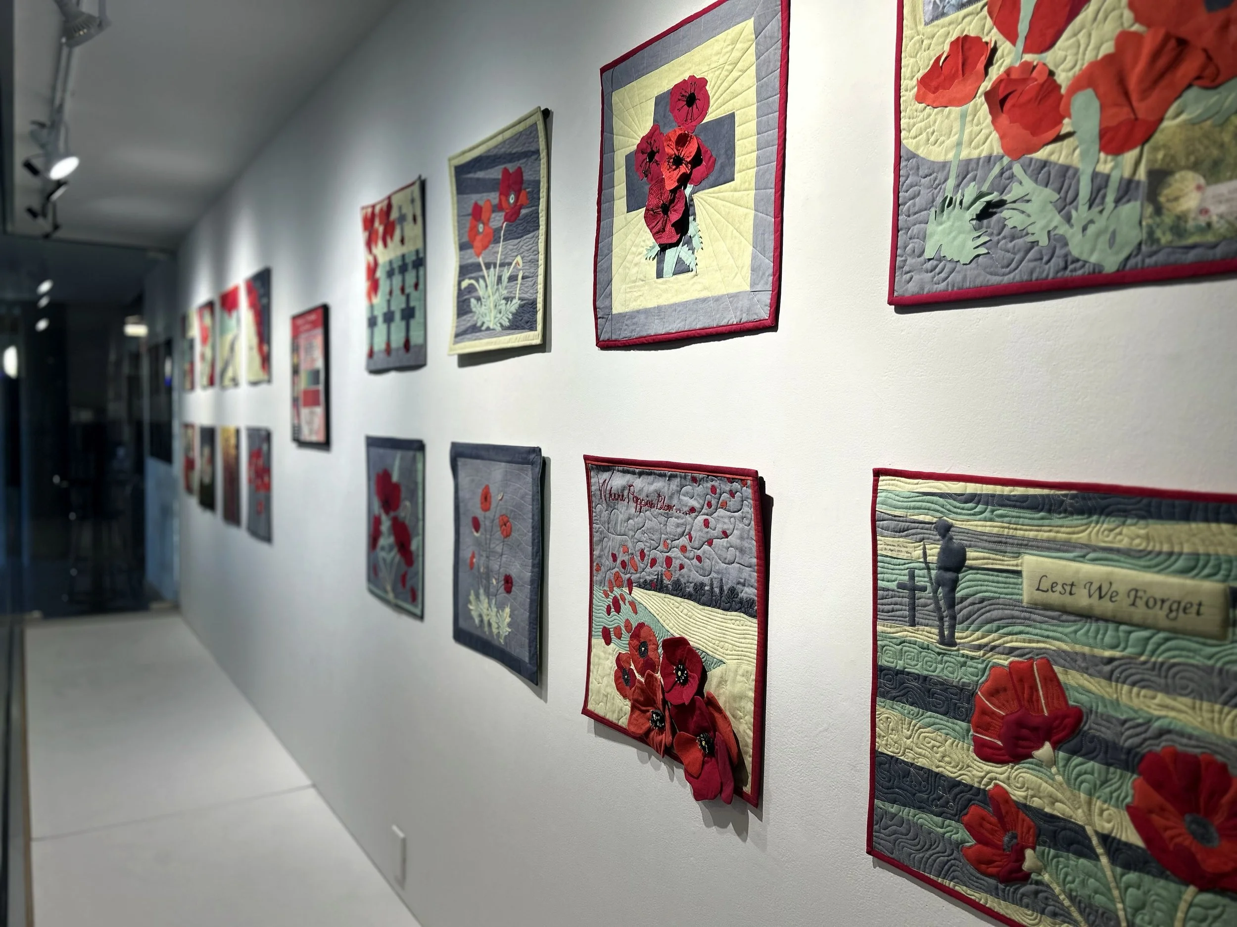 Lest We Forget // Exploring The Poppy With The Pincushion Quilt Guild