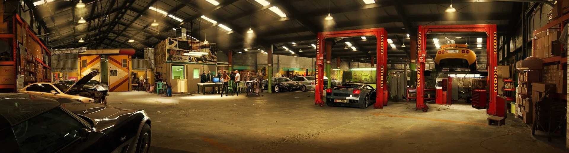 683_Art_IntAbuDhabiTunerGarage_130813_View1_v2_DS.jpg
