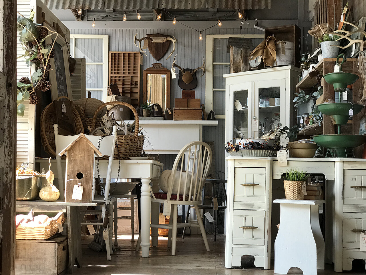 How to rent space at an antique mall