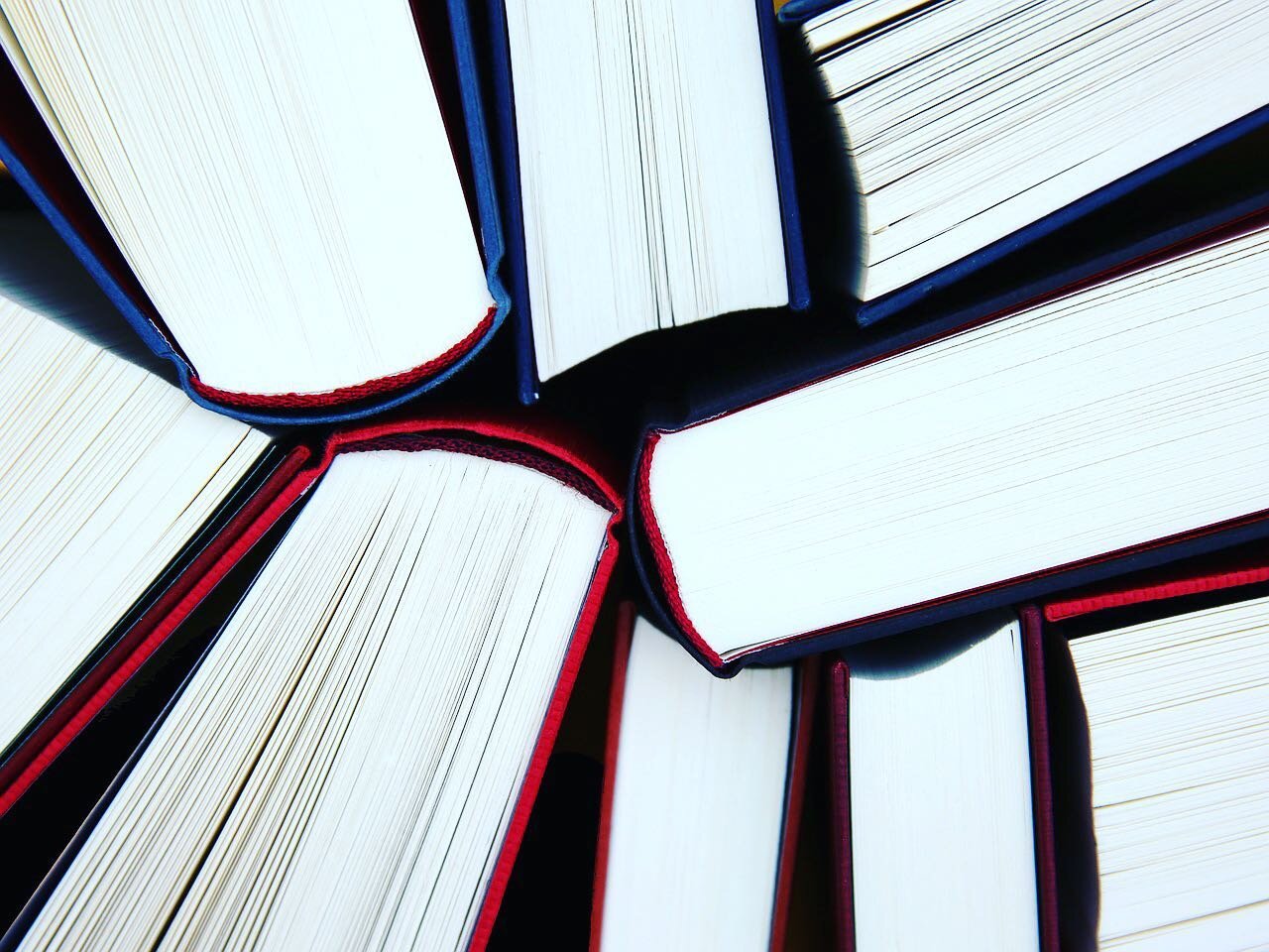 So many books and so little time! 
📕📗📘📙
&bull;
&bull;
&bull;
#mondays #booksonbooks #books #reading #ilovereading #booknerd #classicbookstagram #somanybookssolittletime #thehermaneditinggroup