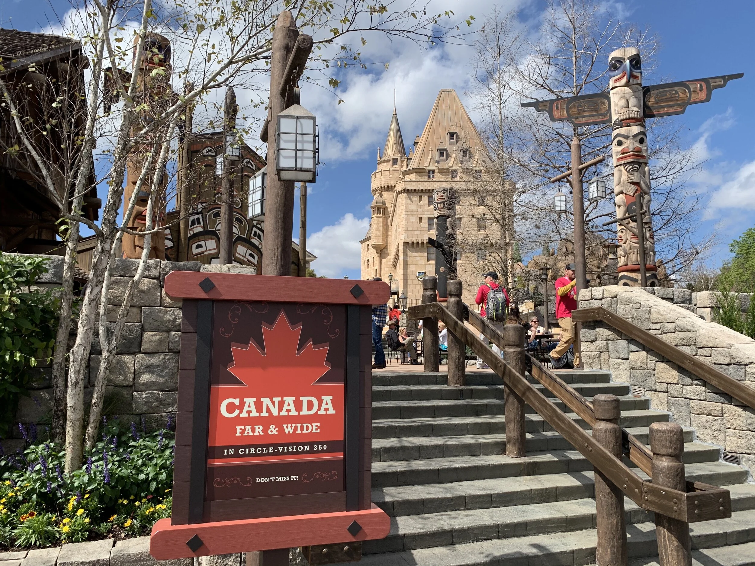 EPCOT has ties to "Schitt's Creek"!