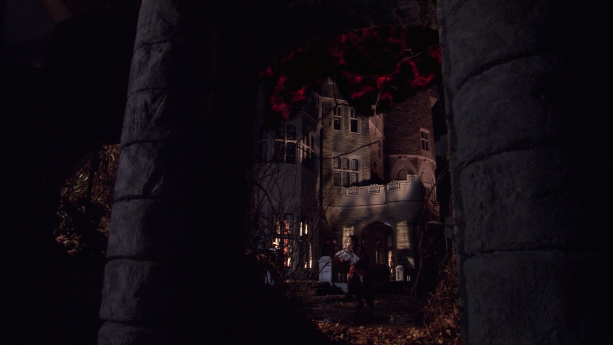 Twitches - Casa Loma - Filming Location 01.png