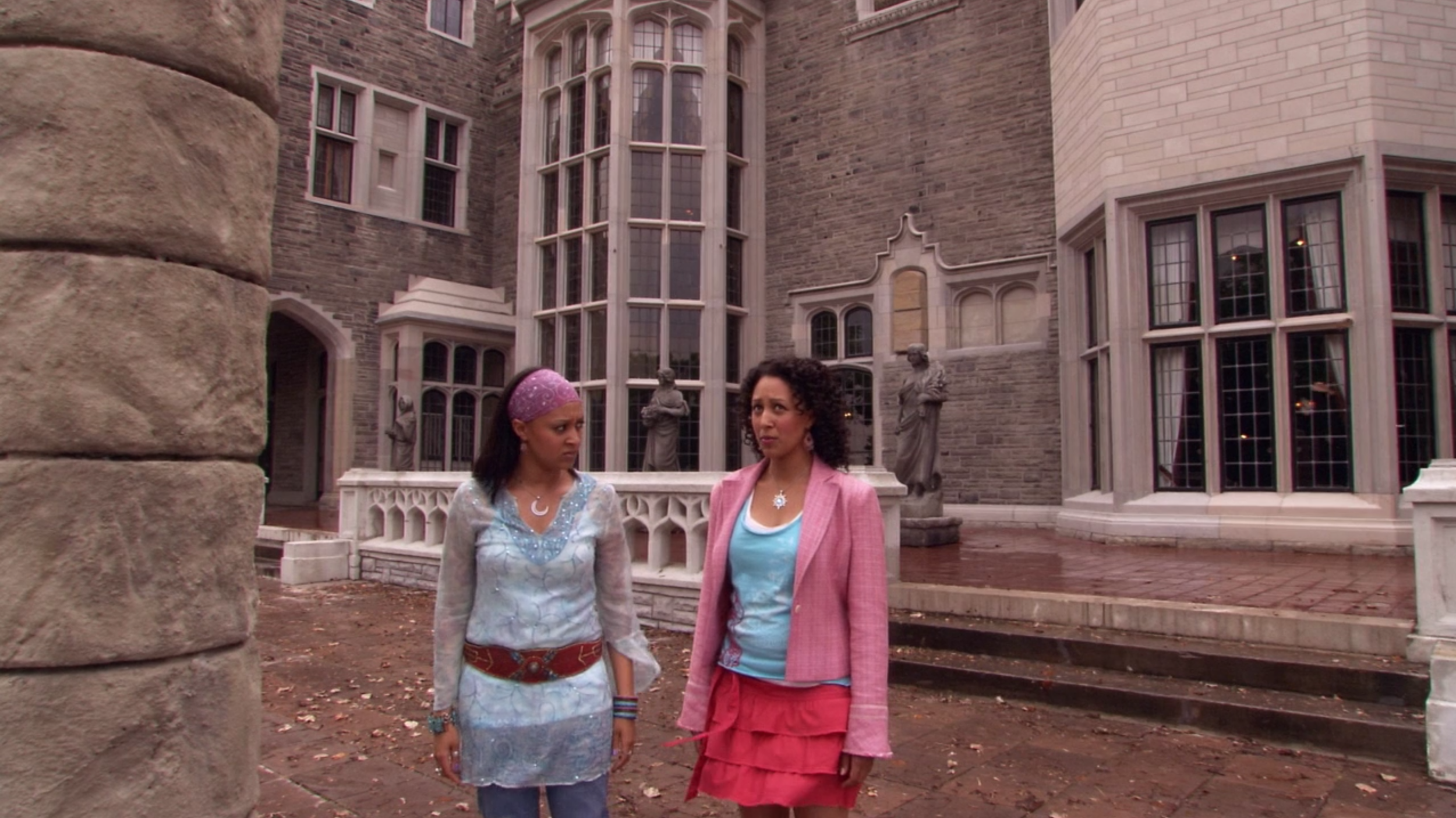 Twitches - Casa Loma - Filming Location 06.png