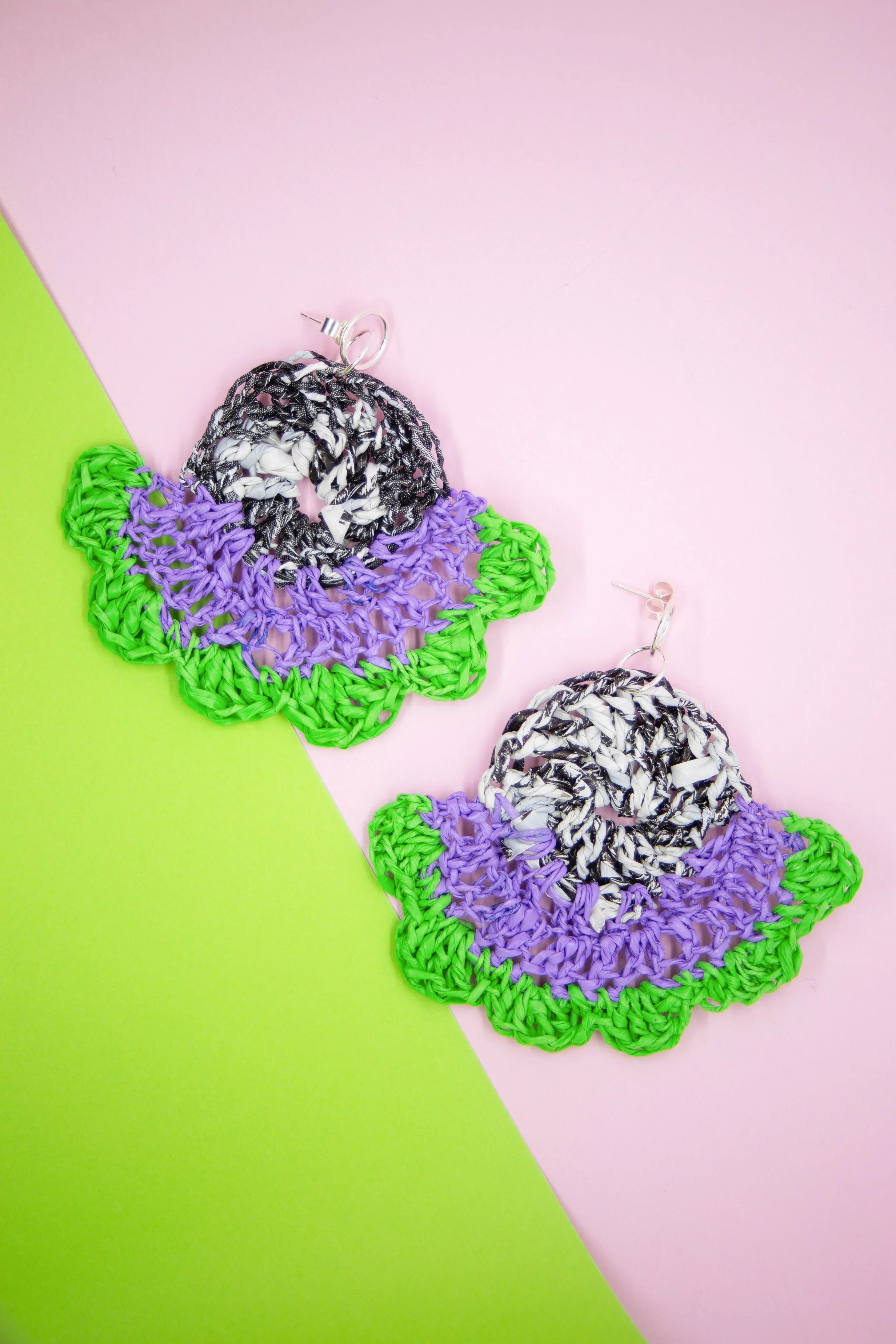purple_green_black_white_earrings.jpg