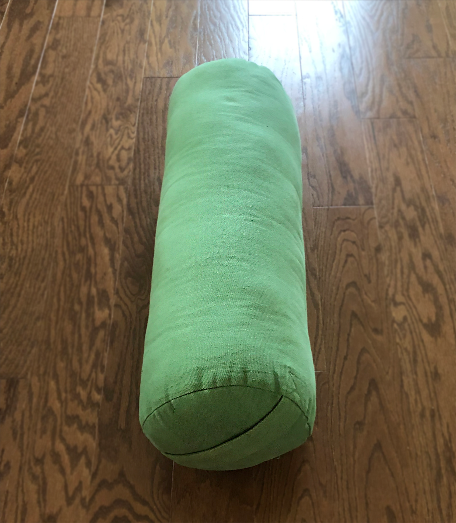 green round bolster.png