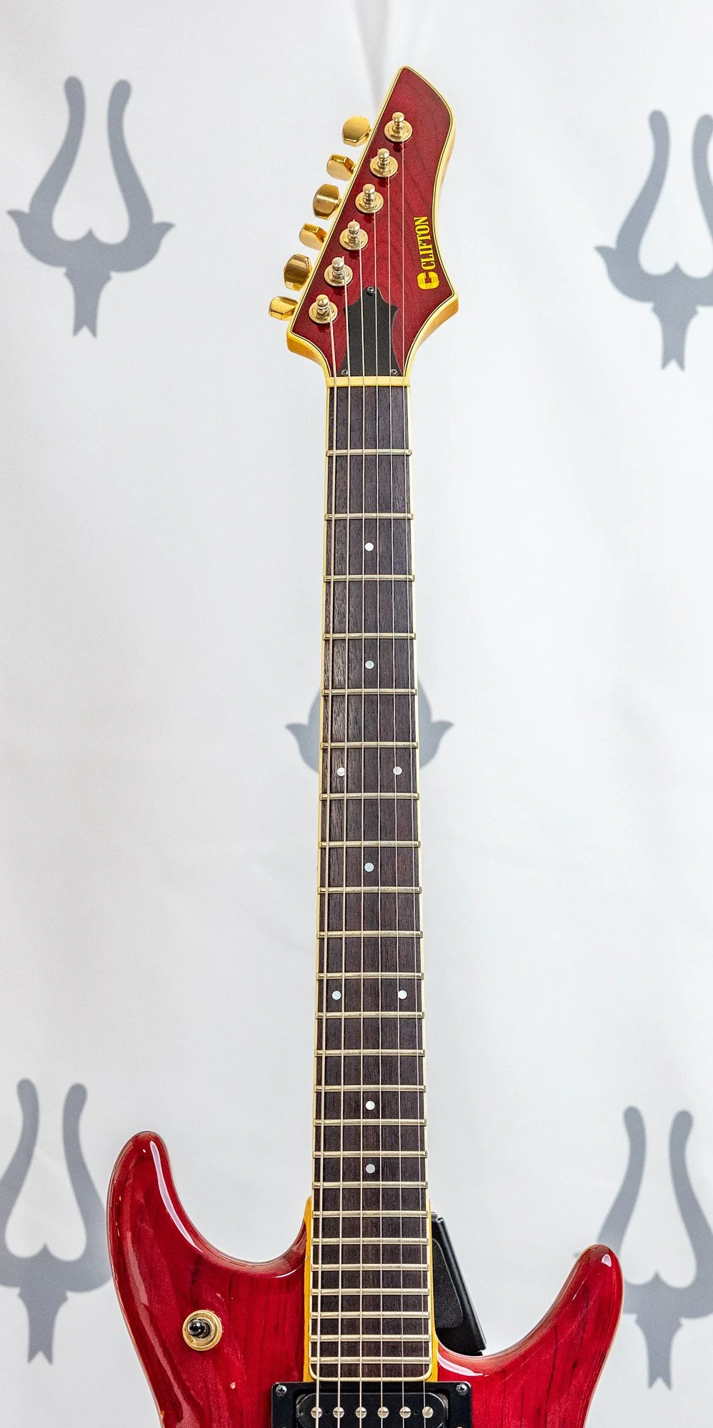 clifton red 2h lr-2.jpg