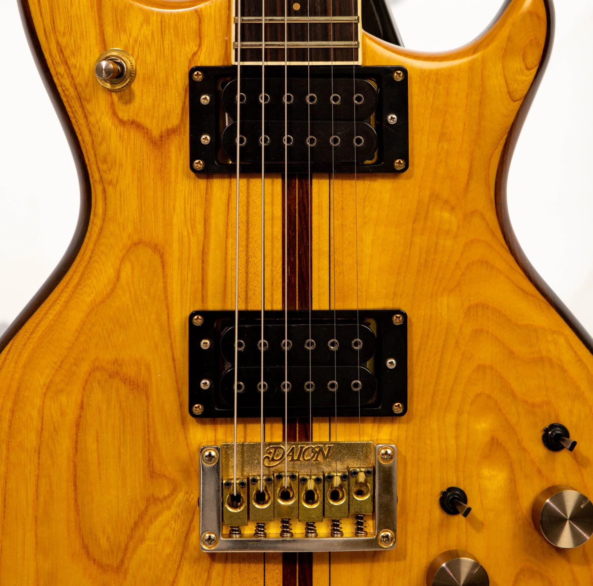 Daion Mark XX Tan 1982