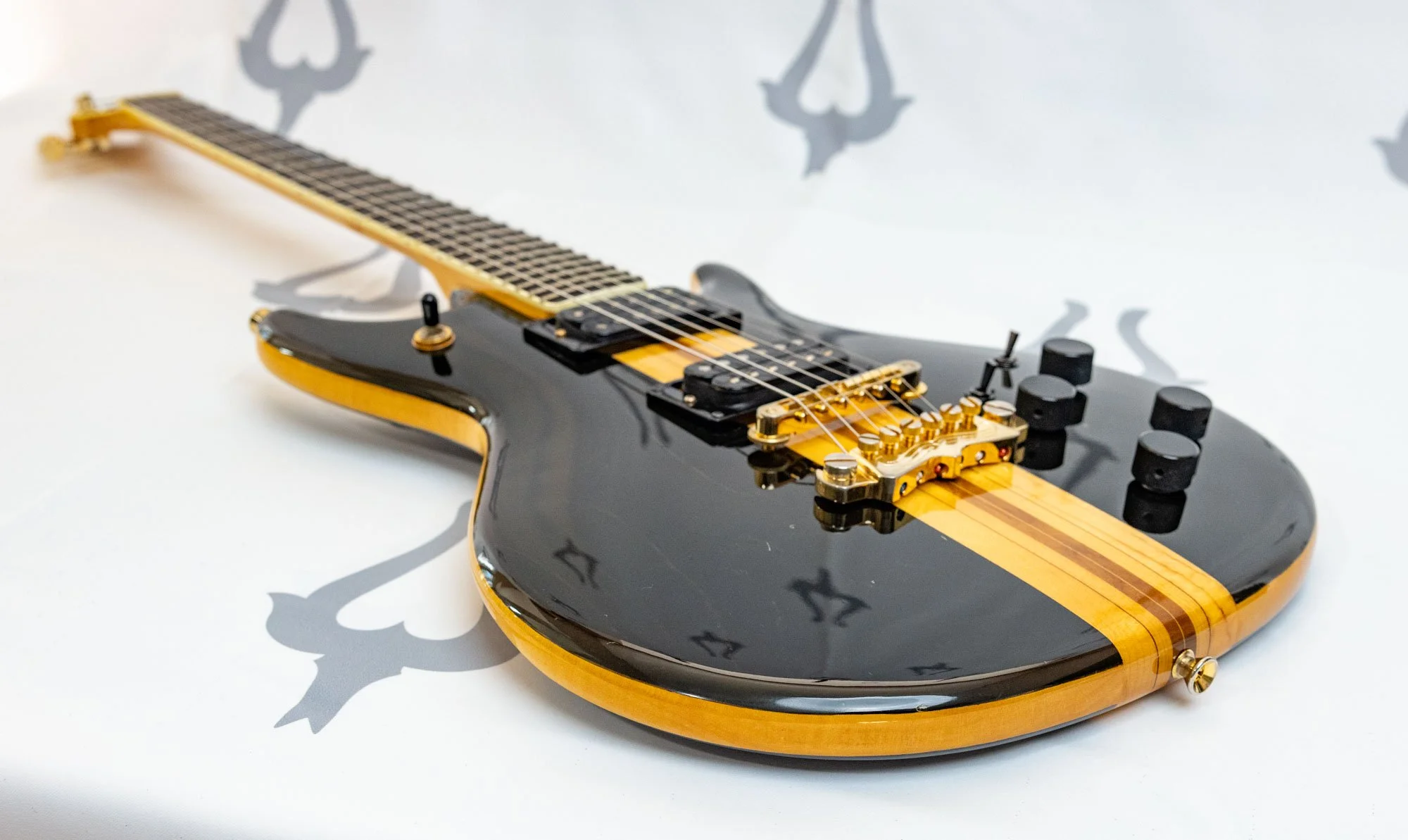 anea black 2h lr-14.jpg