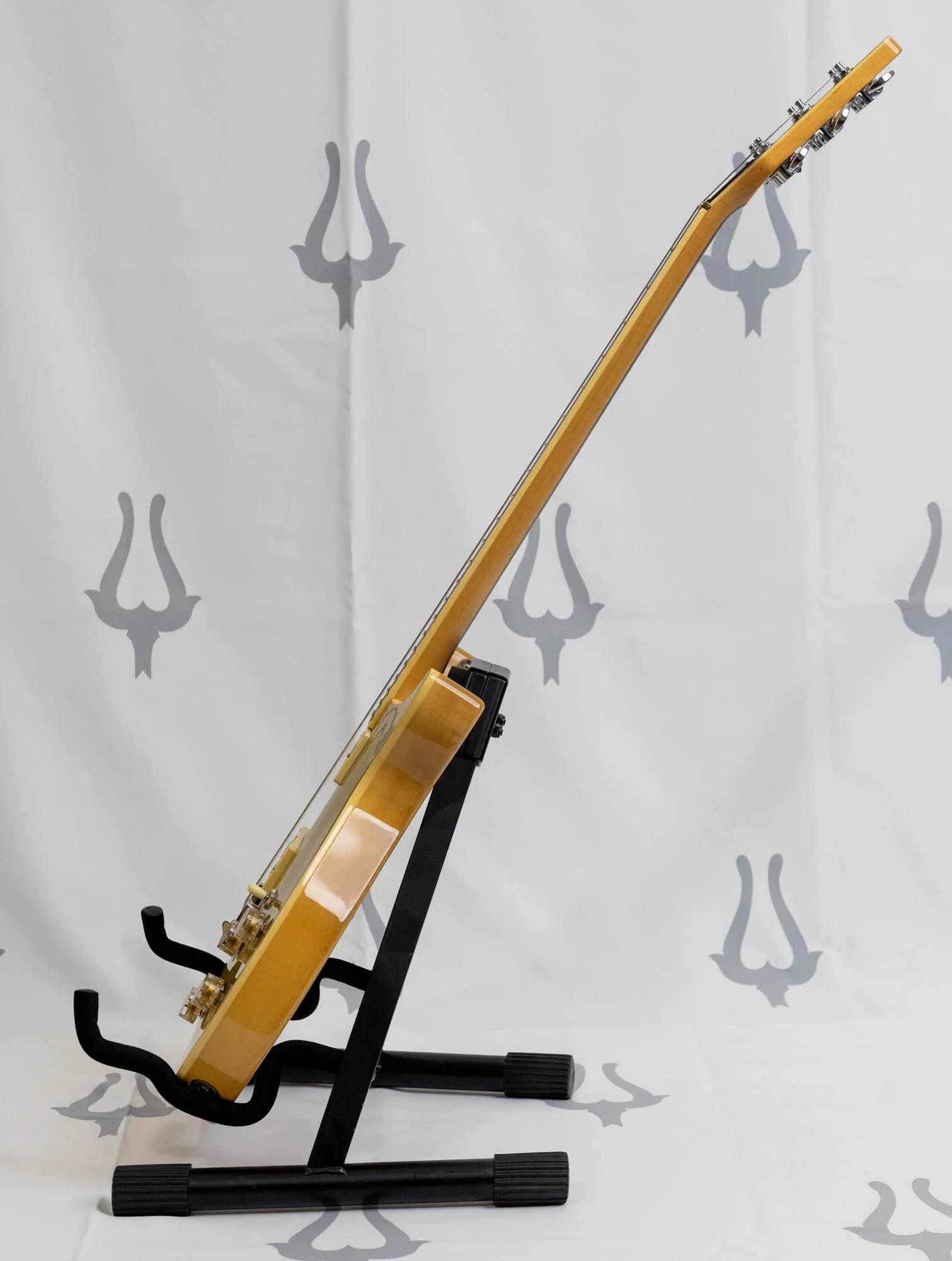 1980 Washburn Falcon Goldtop