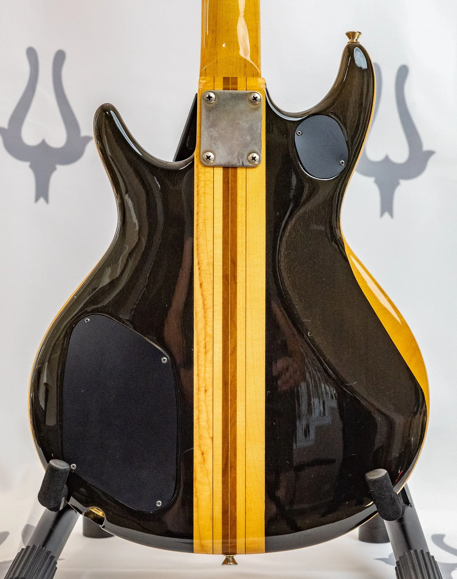 anea black 2h lr-6.jpg