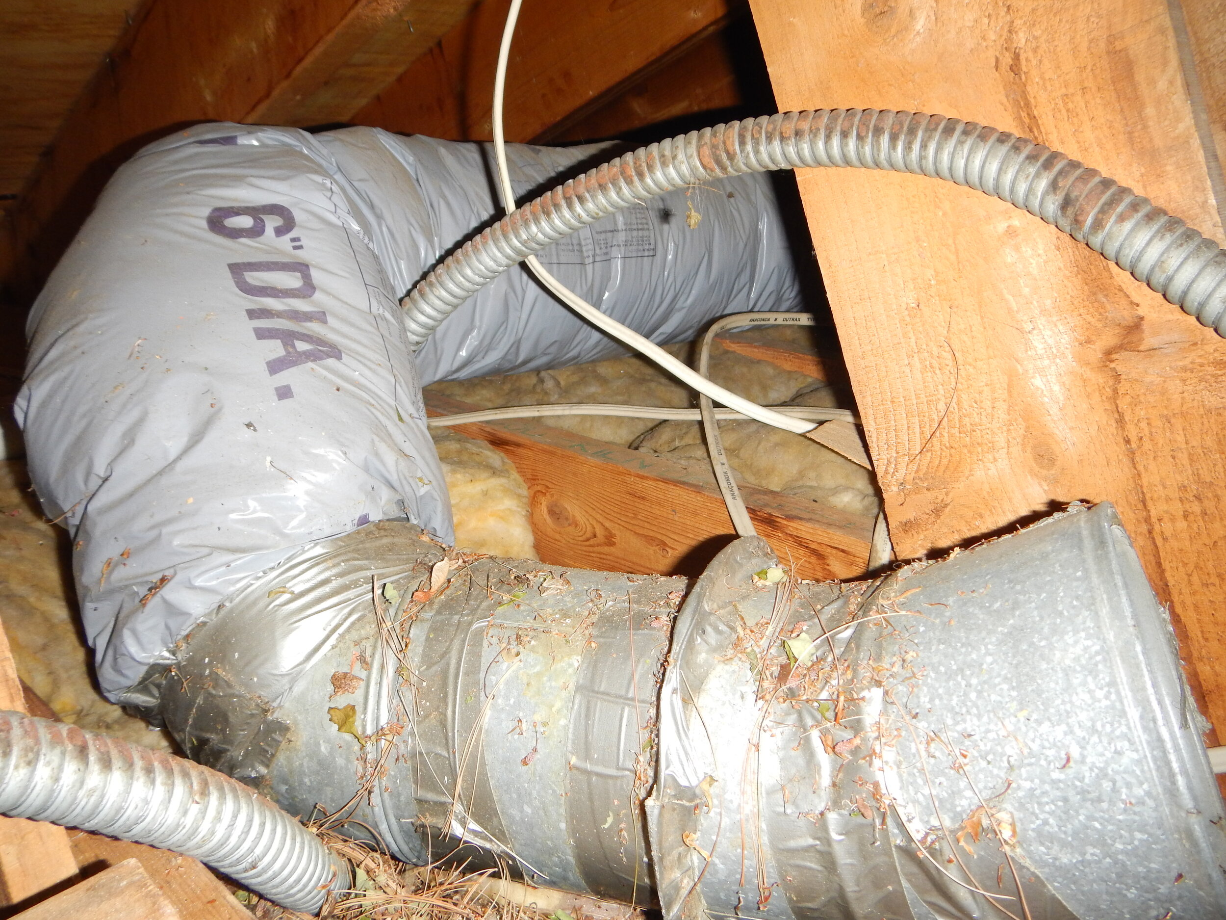 Improperly Insulated Ducts in Attic; Signs of Rodents