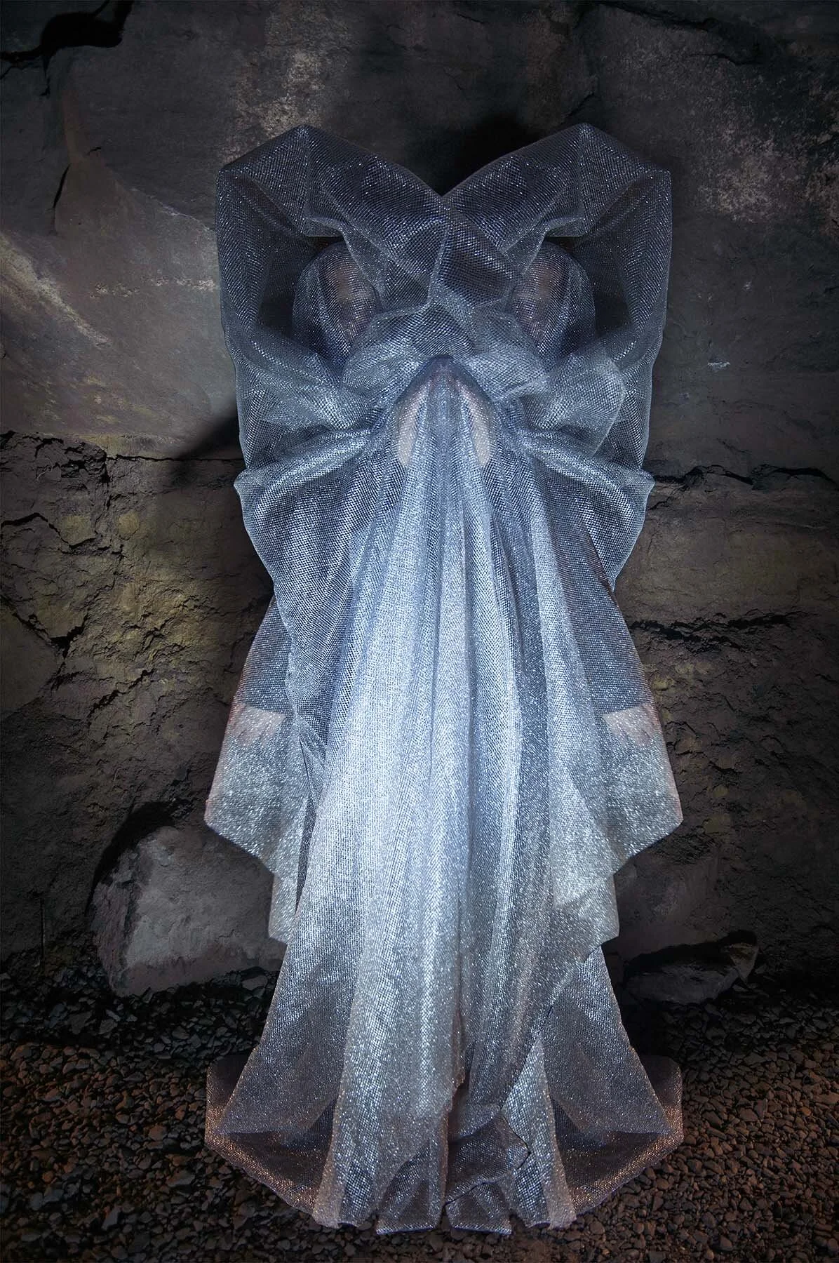  Clare-Voyance Triptych, [MOTH-R] 
