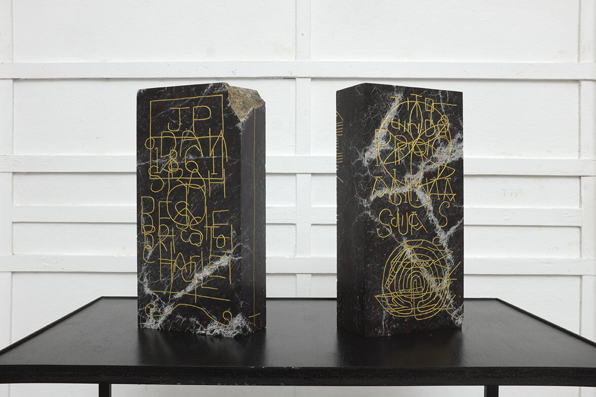   More Than Two Men , 2019, serpentine stone, acrylic paint, steel, wood, 93×126.5×57.5cm 