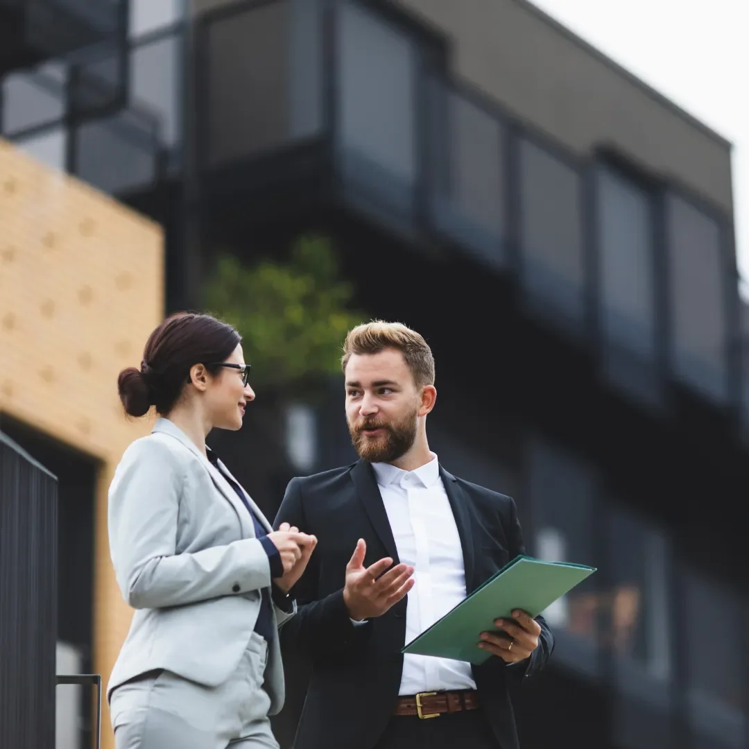 What Landlord Tenant Attorneys Recommend Before Signing a Lease?