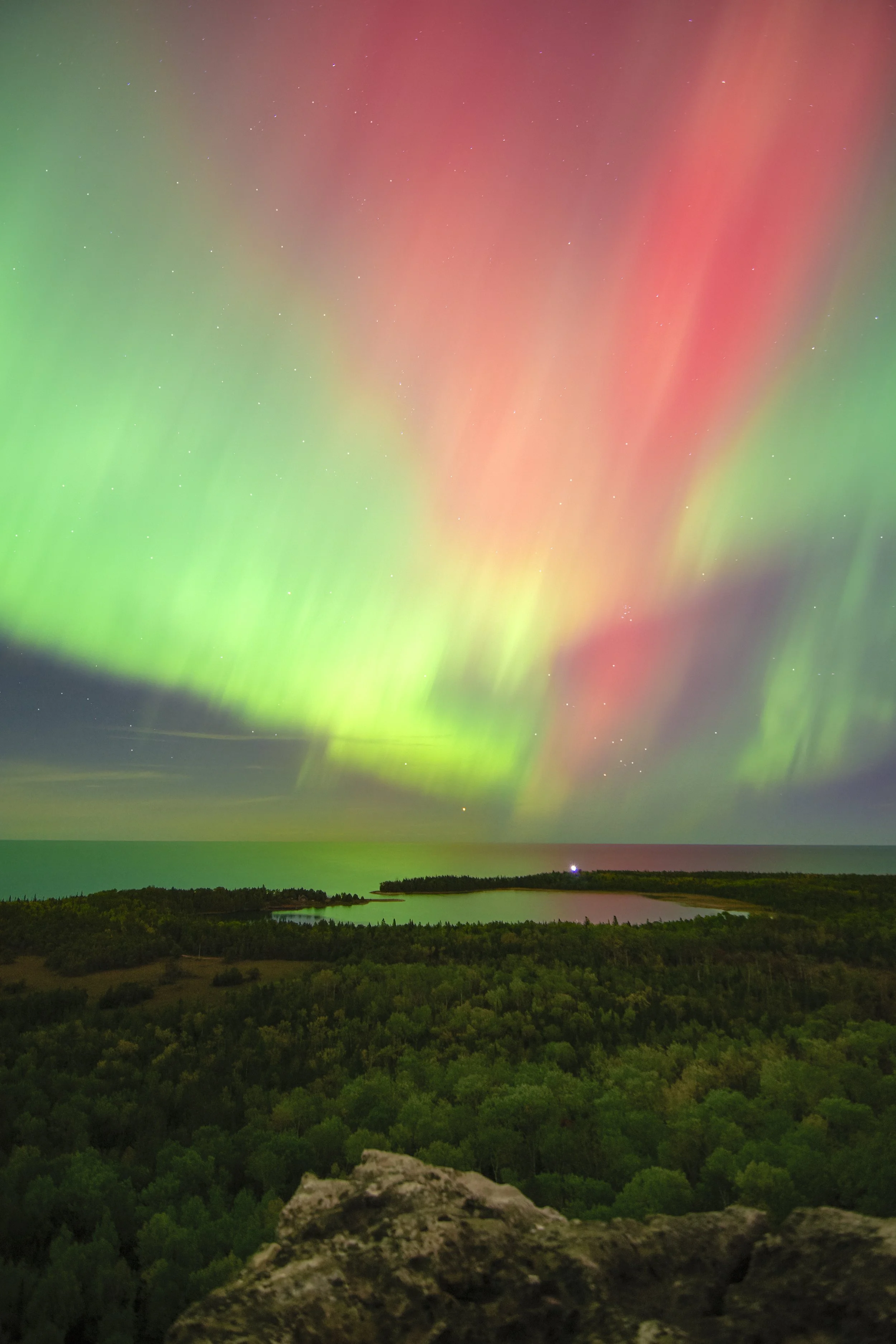 Niagara Escarpment Aurora.jpg