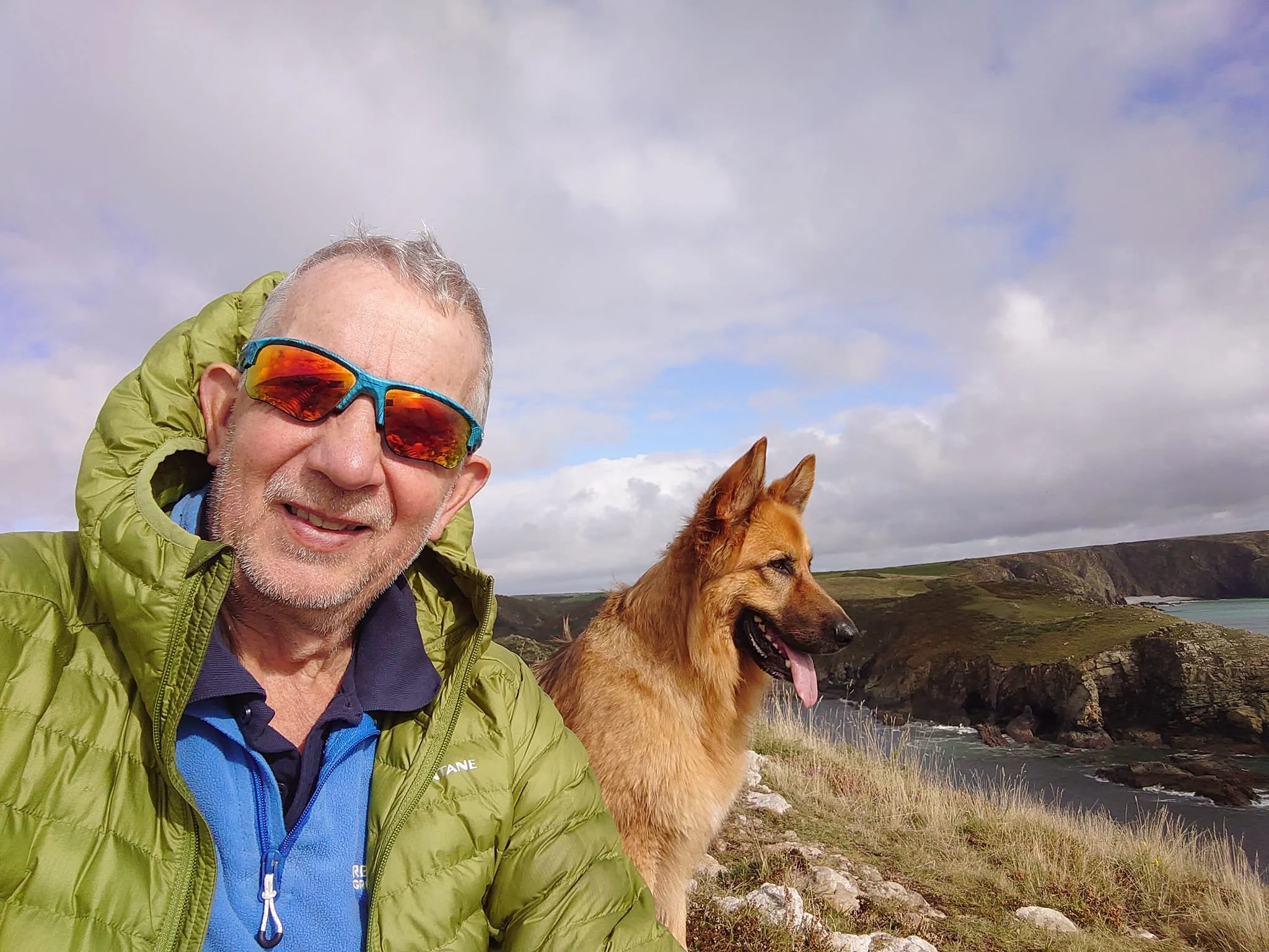Sea Kayaking Wales. Duncan Greene