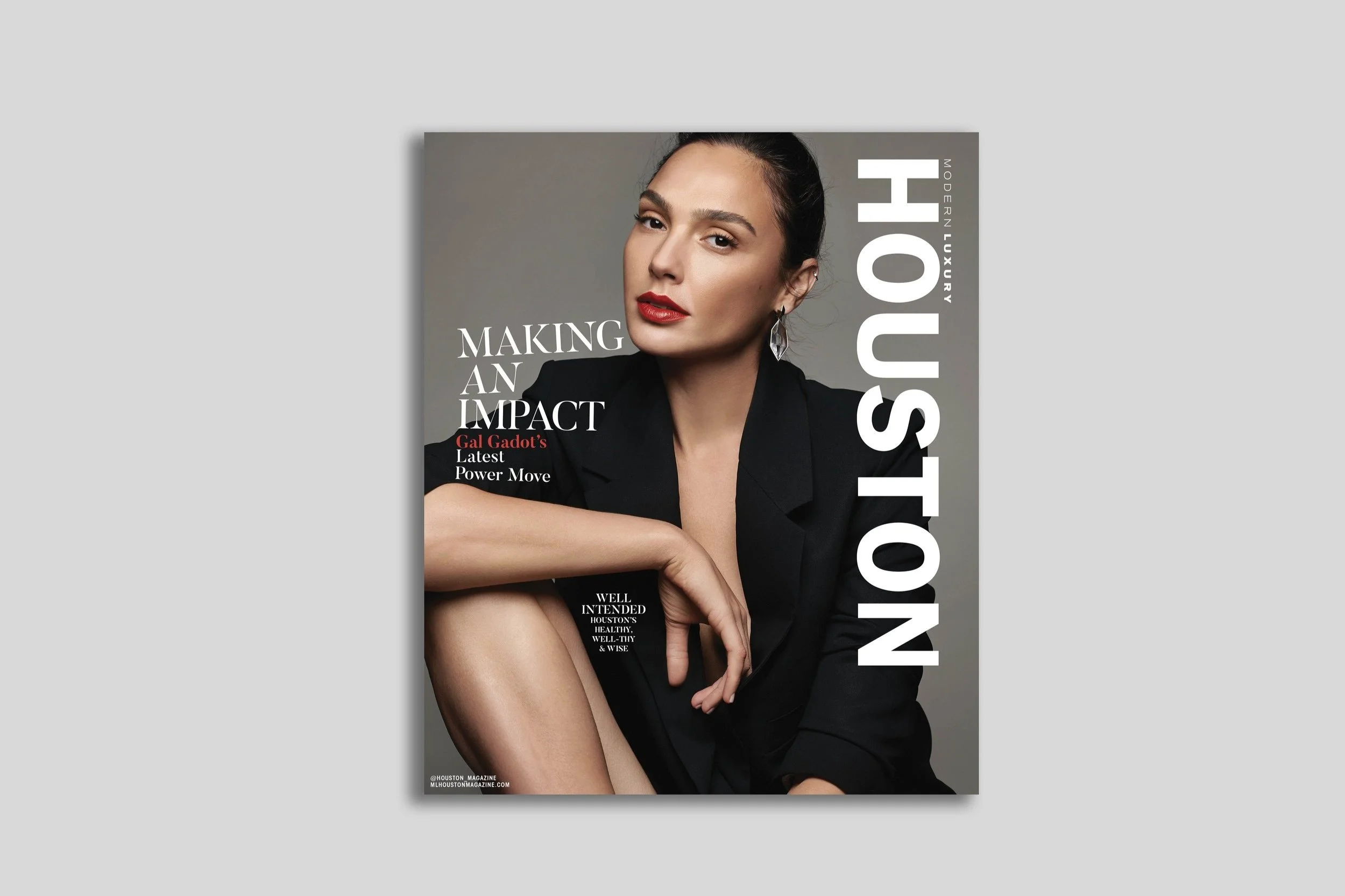 Covers_Dropshadow_HOUS_GalGadot.jpg
