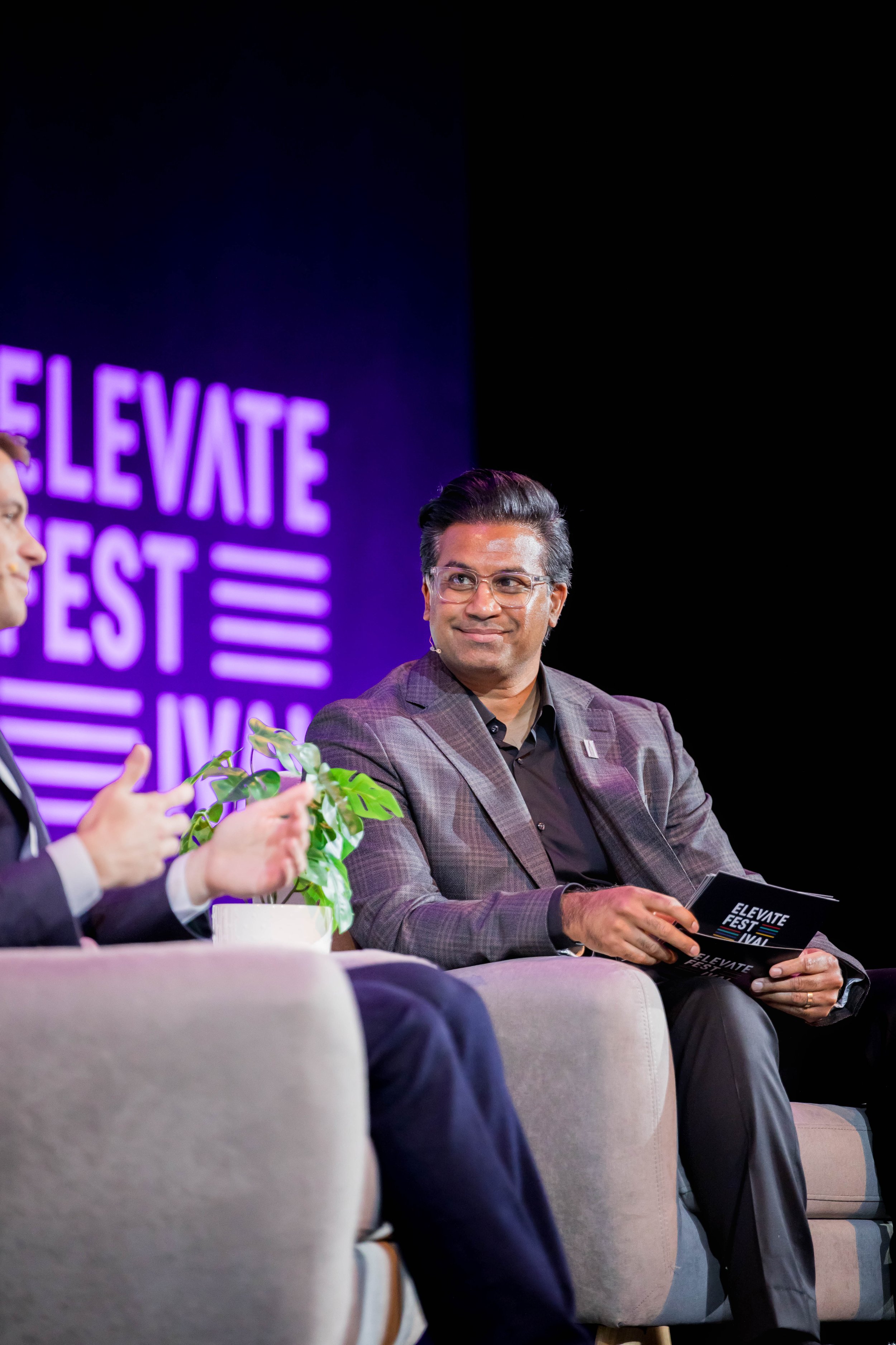 20251008_20H08M12S_D1_CONTENT-TRACKS_ELEVATE-2025_FERGUSON-MEDIA-COLLECTIVE_9793 (1).jpg