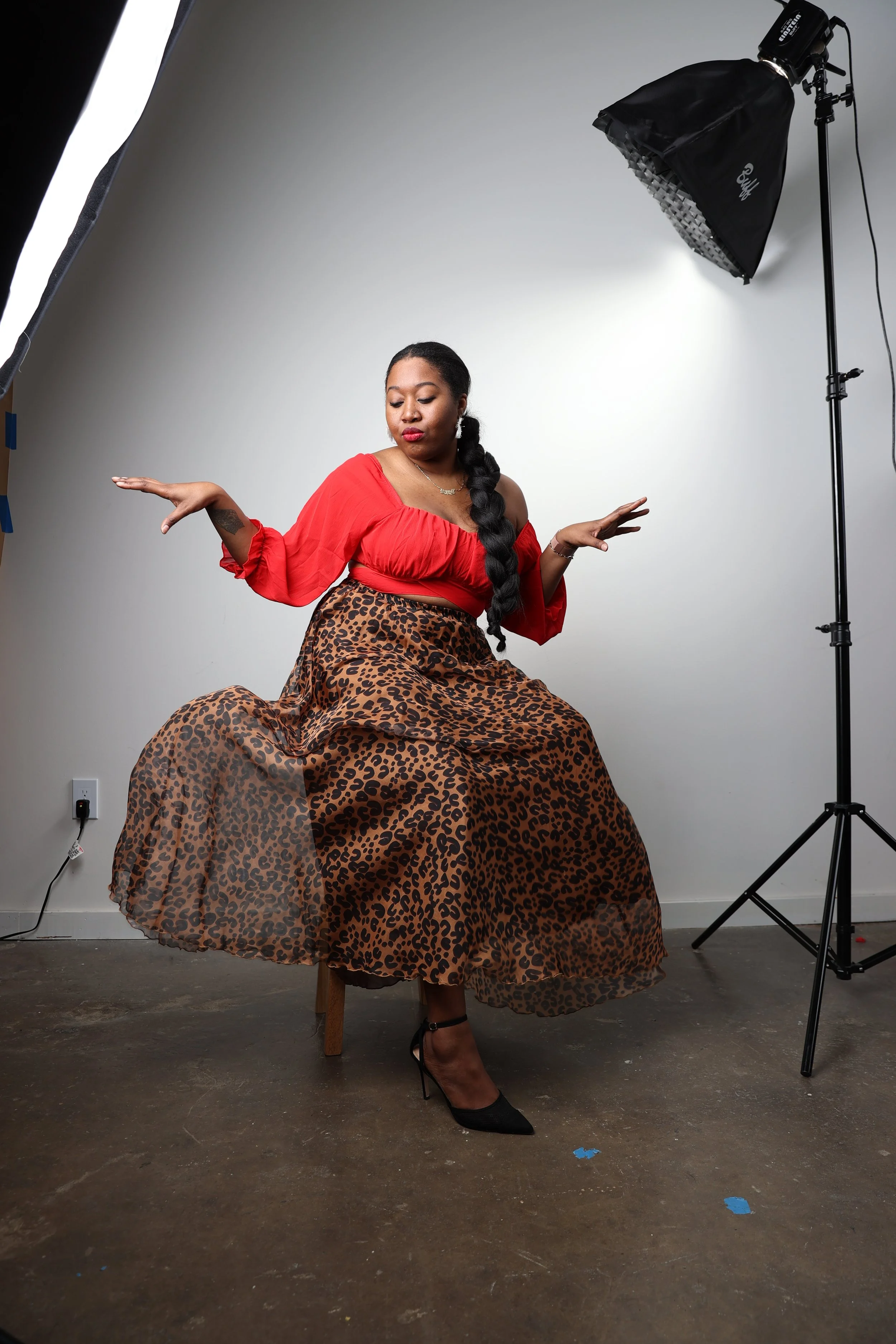 DJ WOWYANA official promo image by photographer Tahir Coleman