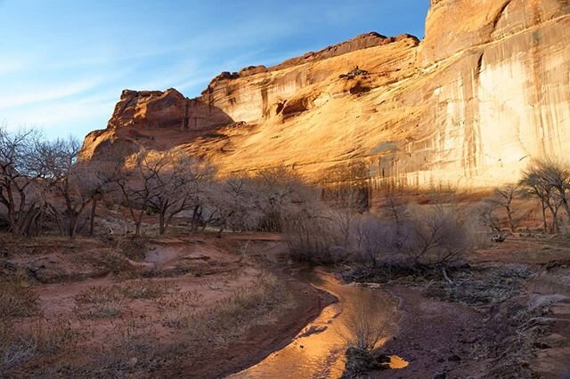 Shooting sunset while in a canyon may have been a tall order. Enjoy. .
.
.
.
. .
.
.
.
#keepnaturewild #ig_arizona #weownthenight_AZ #explorearizona #moodygrams #wondermore #wanderlust #explorearizona #ruins #adventurevisuals #canyondechelly #sonya7i