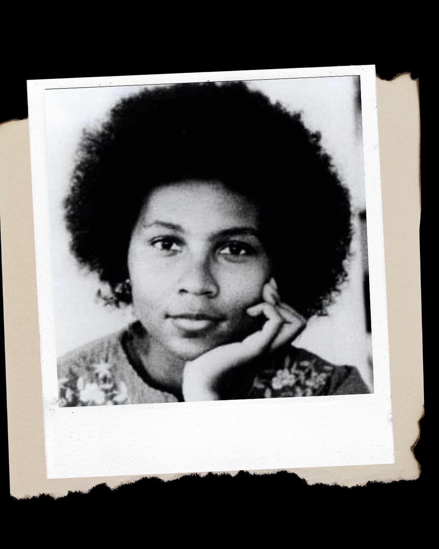 A very sad day: bell hooks has passed away. Our collective effort to decolonize feminism is indebted to her thinking and activism. In the 1980s she already interrogated the universalizing, liberal feminist idea of &lsquo;common oppression&rsquo; that