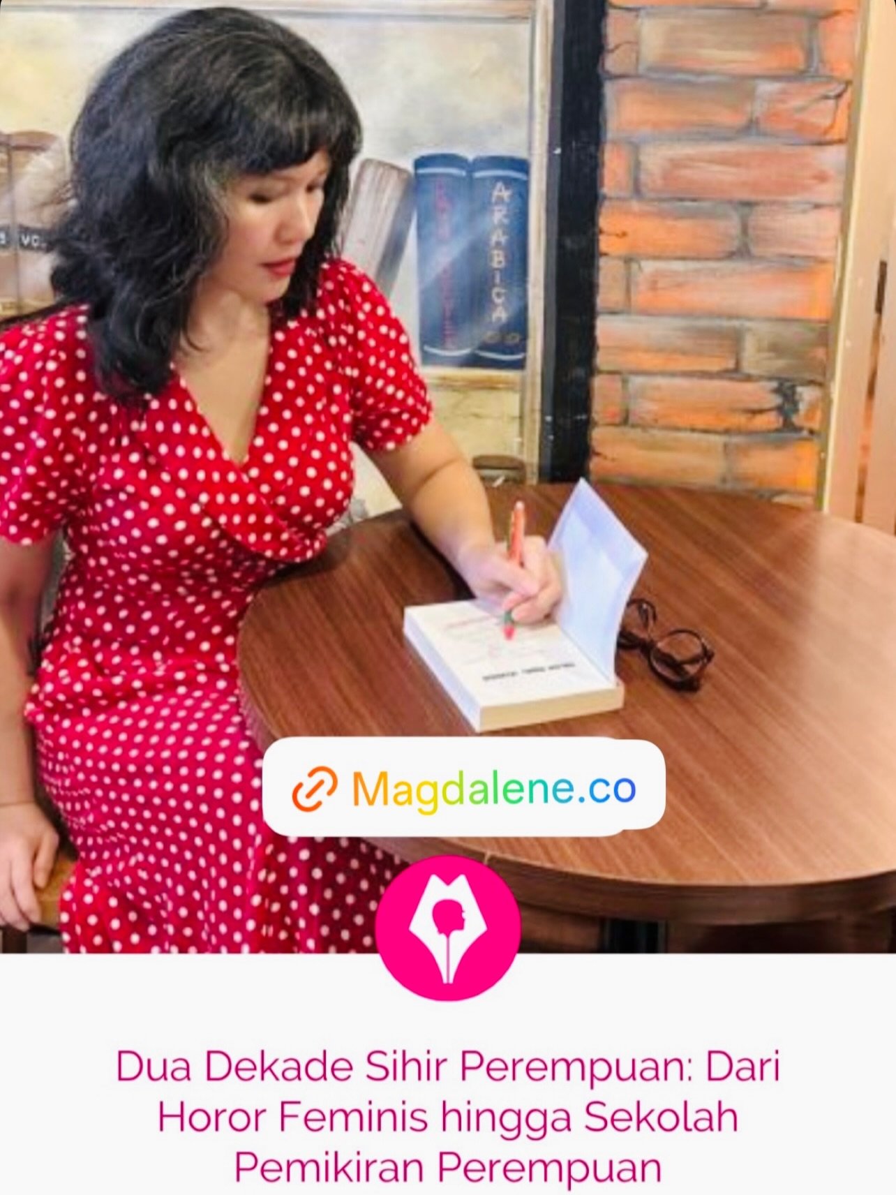 #latepost @magdaleneid menulis tentang dua dekade Sihir Perempuan yang bertepatan dengan terbitnya Apple and Knife, bagian dari Vintage Classics Weird Girls. Artikel ini juga menyinggung Sekolah Pemikiran Perempuan (@pemikiranperempuan) dan kerja kol