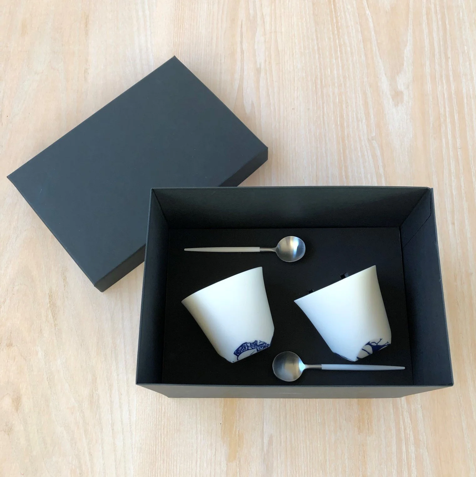 Gift box, Facet coffee cups