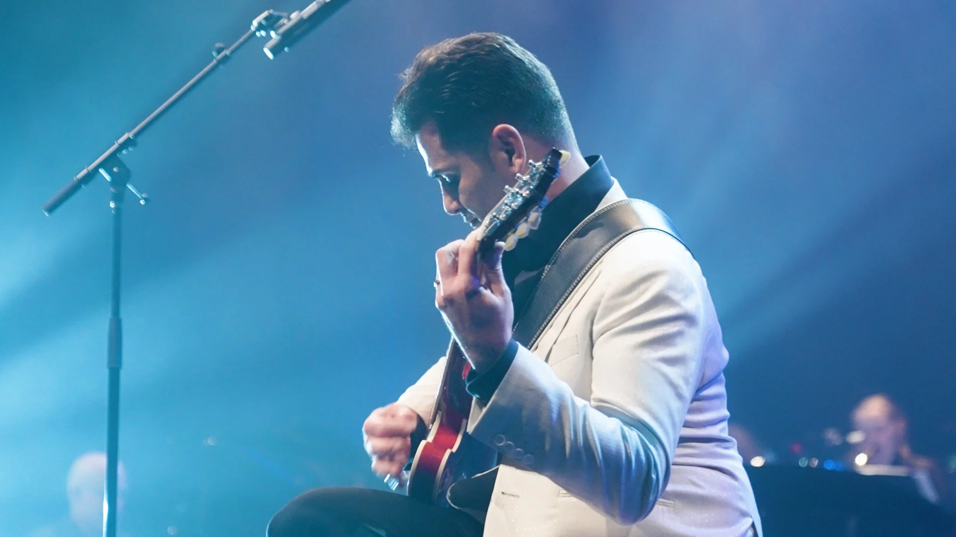 guitar 2.jpg
