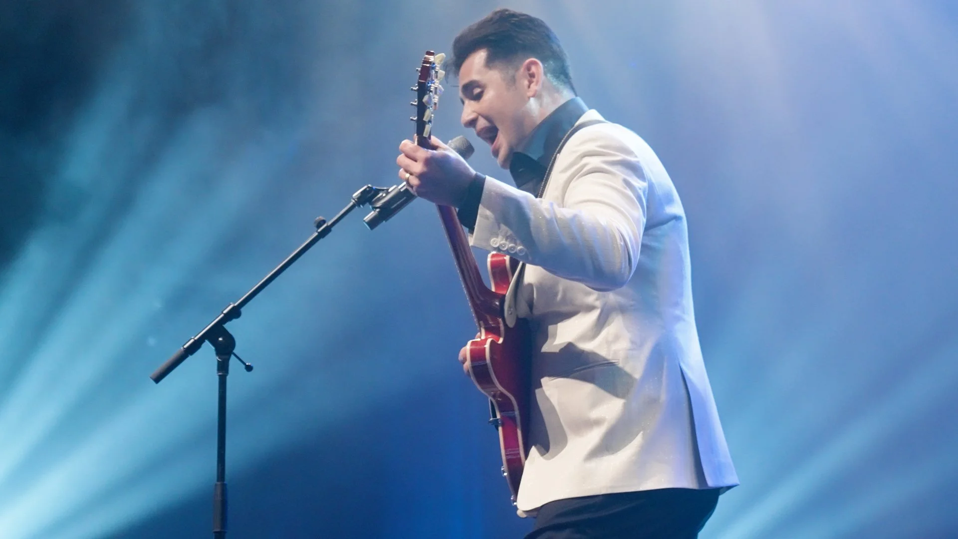 guitar 4.jpg