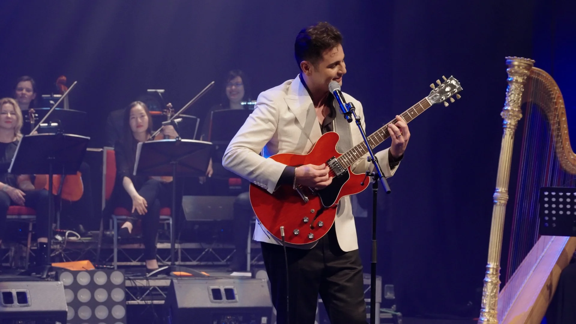 guitar smile.jpg
