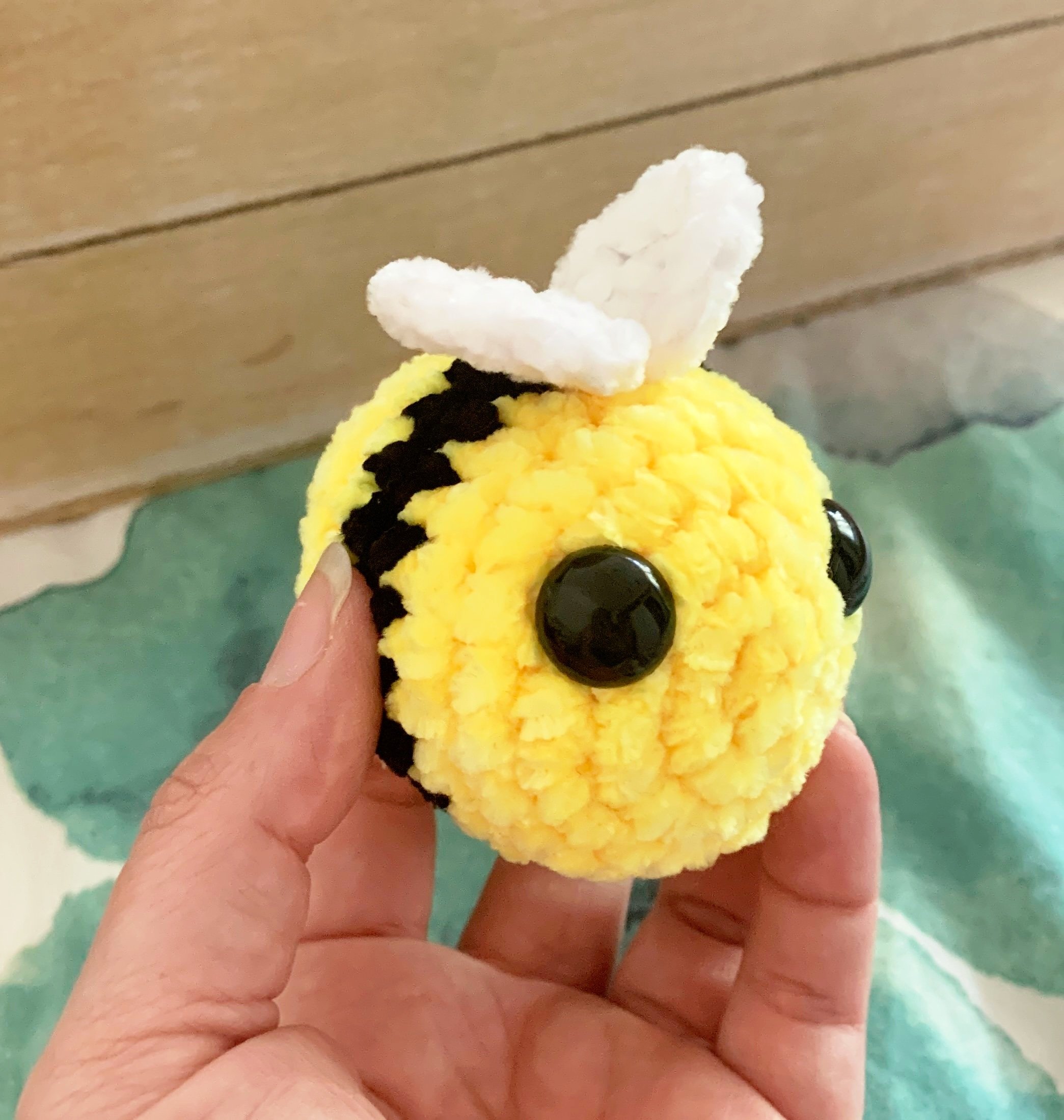 sml+y%3Ab+bee.jpg