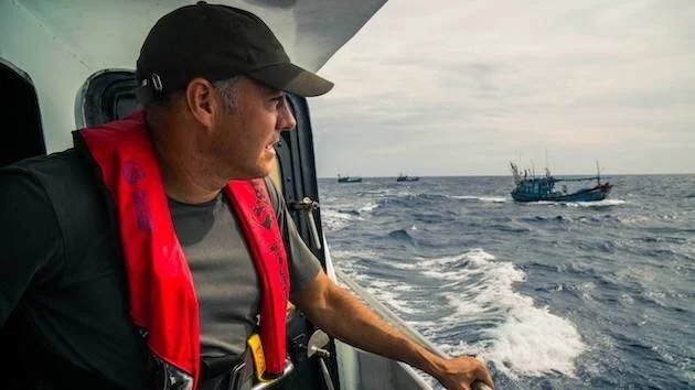 Safina Center Fellow Ian Urbina uncovers illegal, unreported and unregulated (IUU) fishing in Korea
