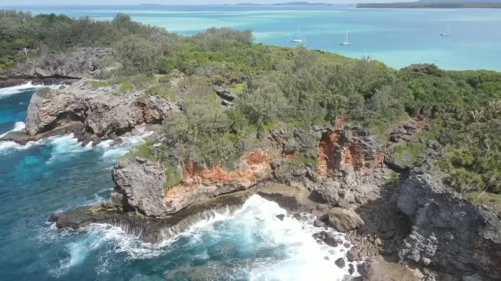 Kenutu Island: one of our favorite places in Tonga 🐋 The uninhabited ridge is the barrier between detonating seas and turquoise lagoon, jagged, seismically lifted coral standing up against a lifetime of pounding trade swell from the east. 

When we 