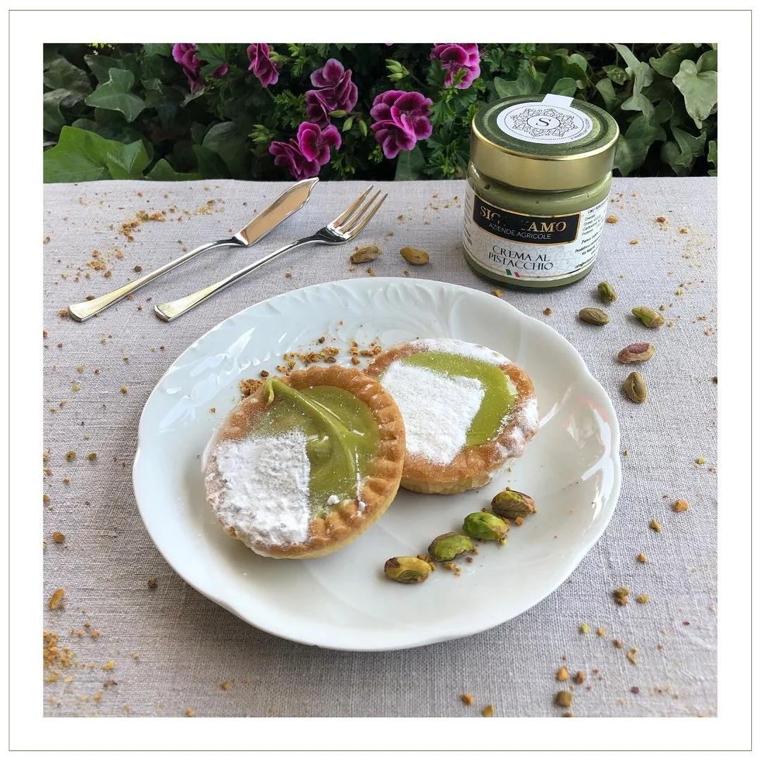 frolla con pistacchio. Panetteria Mercato, Milano.