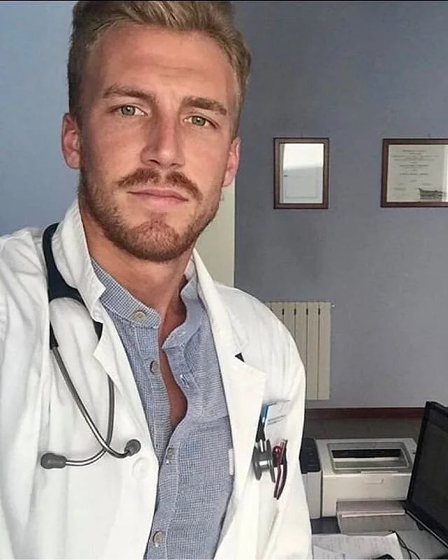 Orthopedic surgery resident from Italy! ⠀⠀⠀⠀⠀⠀⠀⠀
⠀⠀⠀⠀⠀⠀⠀⠀⠀⠀⠀⠀⠀⠀⠀⠀⠀⠀⠀⠀⠀⠀⠀⠀⠀⠀⠀
👩🏼&zwj;⚕️Admin: @footdocdana
👩🏼&zwj;⚕️Admin: @footdocdana
⠀⠀⠀⠀⠀⠀⠀⠀⠀
✨ For YOUR chance to be featured next, follow and tag @thedocsofinsta on your photos ✨