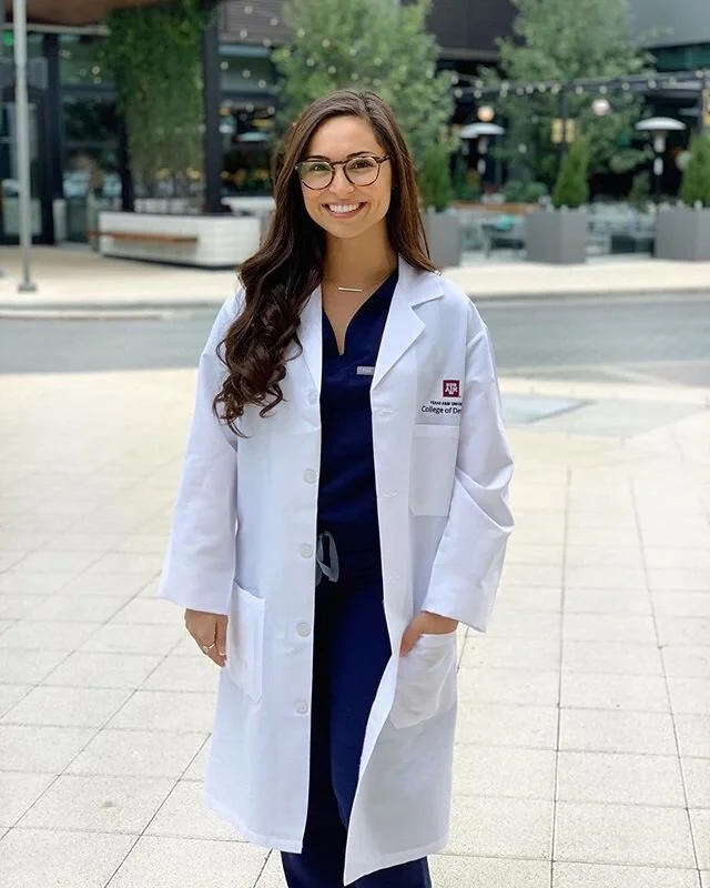 Hello!! My name is Tania, I'm 23 years old, and I am a dental student at Texas A&amp;M College of Dentistry in Dallas, Texas. As a third year student, we primarily focus on working in the clinic. I am so passionate about the field of dentistry and am