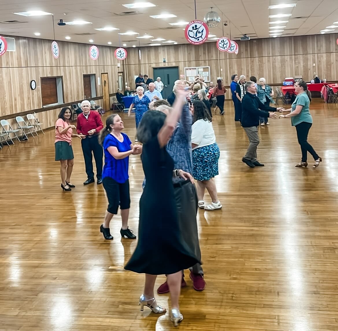 USA Dance York chapter meets on the 4th Sunday of each month at Emigsville Alert Fire Hall ⭐️ Dance together next on December 28th! Lesson at 2, dancing 3-5.
.
.
#yorkpa