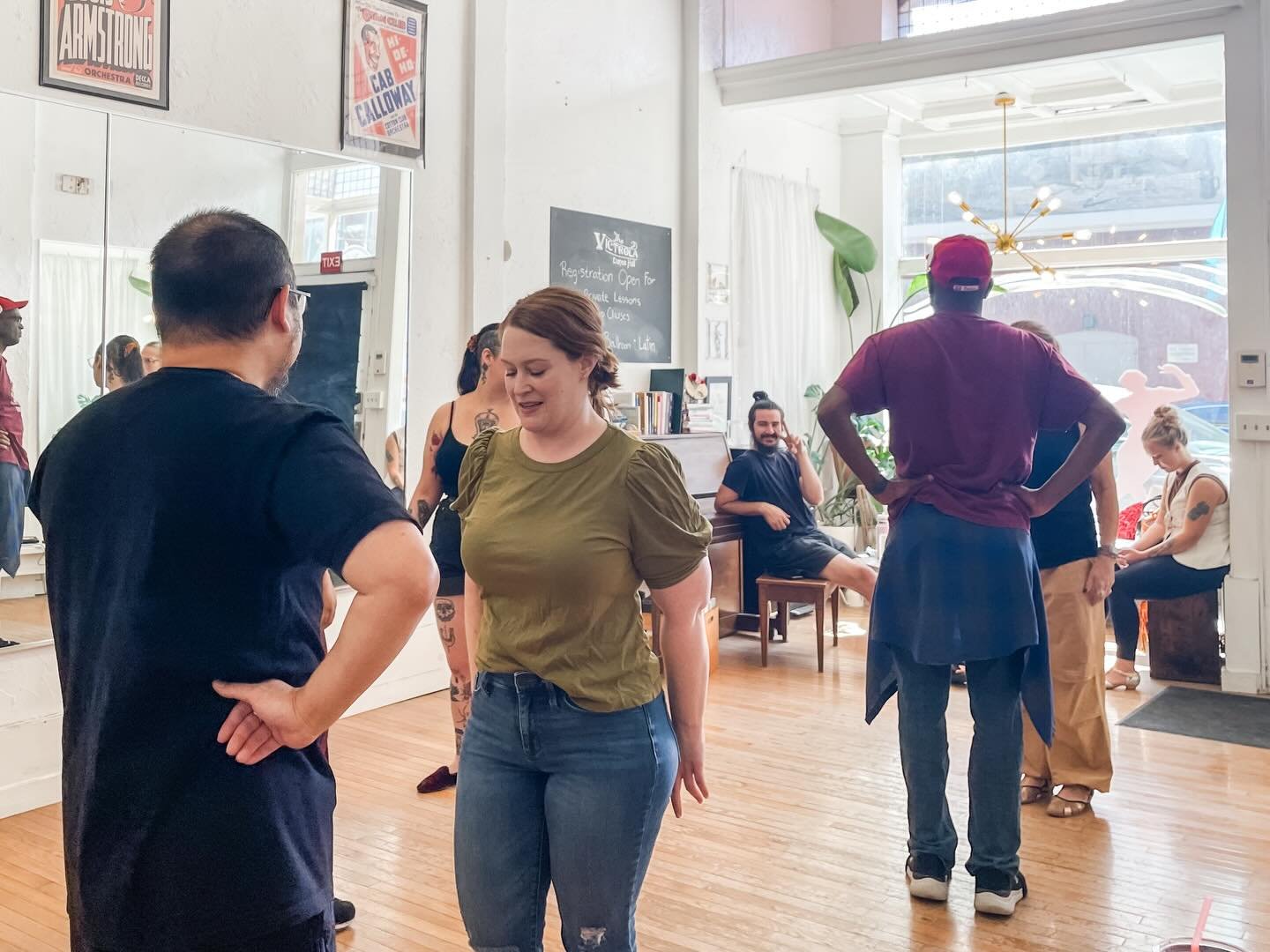 If you need to warm up, come on inside for dance class! West Coast Swing group class is meeting on Tuesdays this month 7-7:45 with Alyssa guiding the material. DM if you'd like to check out the first session (this evening 😉) Register at the 🔗 in bi